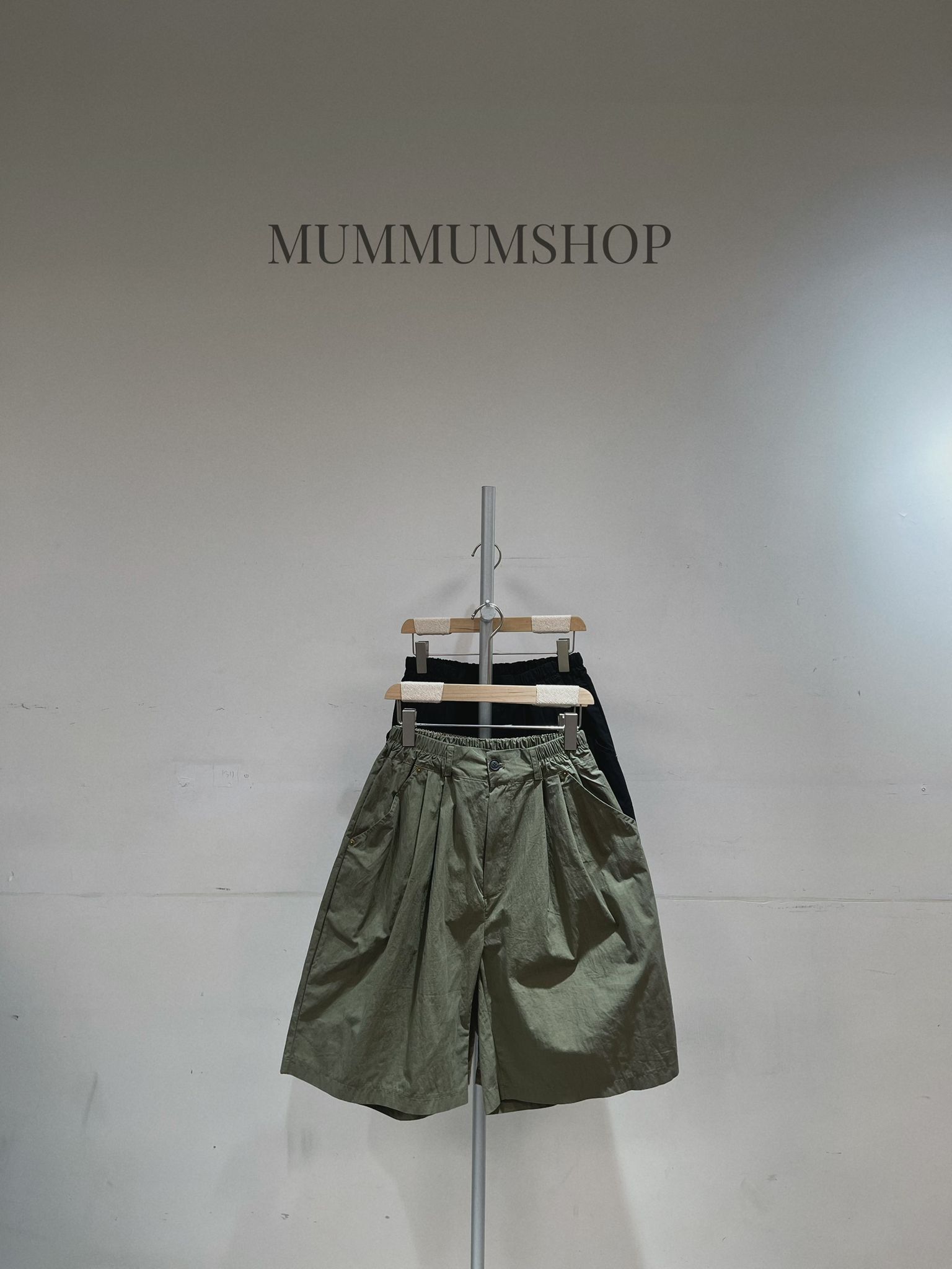 03727a/春夏必備摺痕跡工裝短褲　28-38/42/23