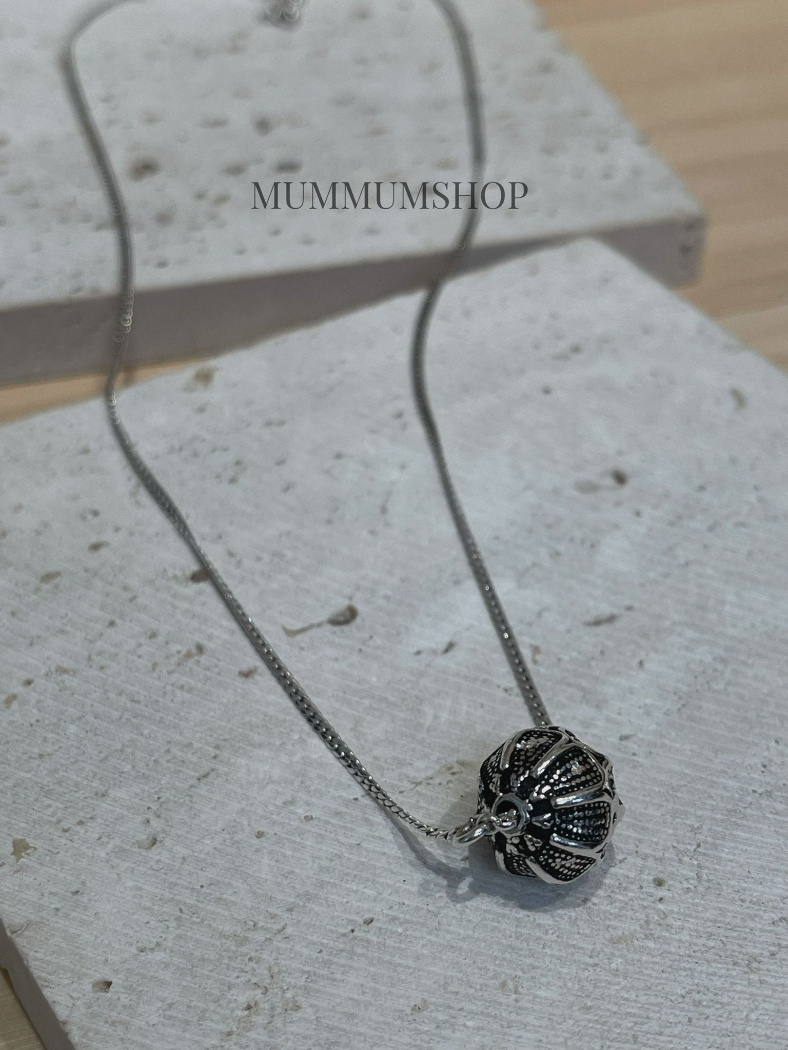 SL13283/銀色花瓣球頸鏈