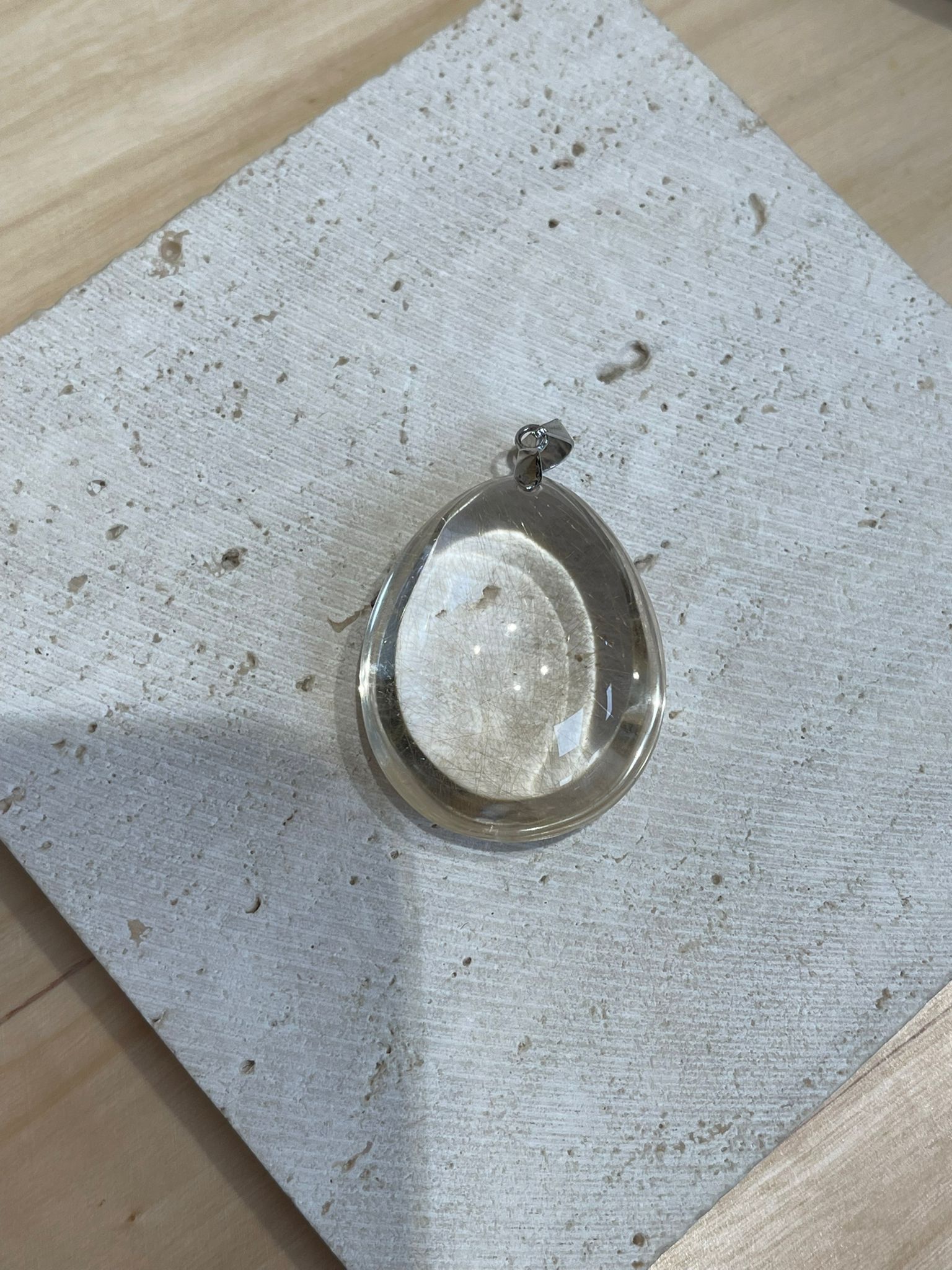 SL13294/晶瑩剔透水滴形吊墜