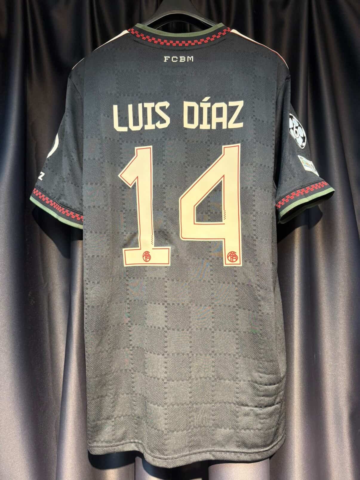 2025/2026 拜仁慕尼黑 三客球員版 #17 LUIS DÍAZ (USED , 9/10 )