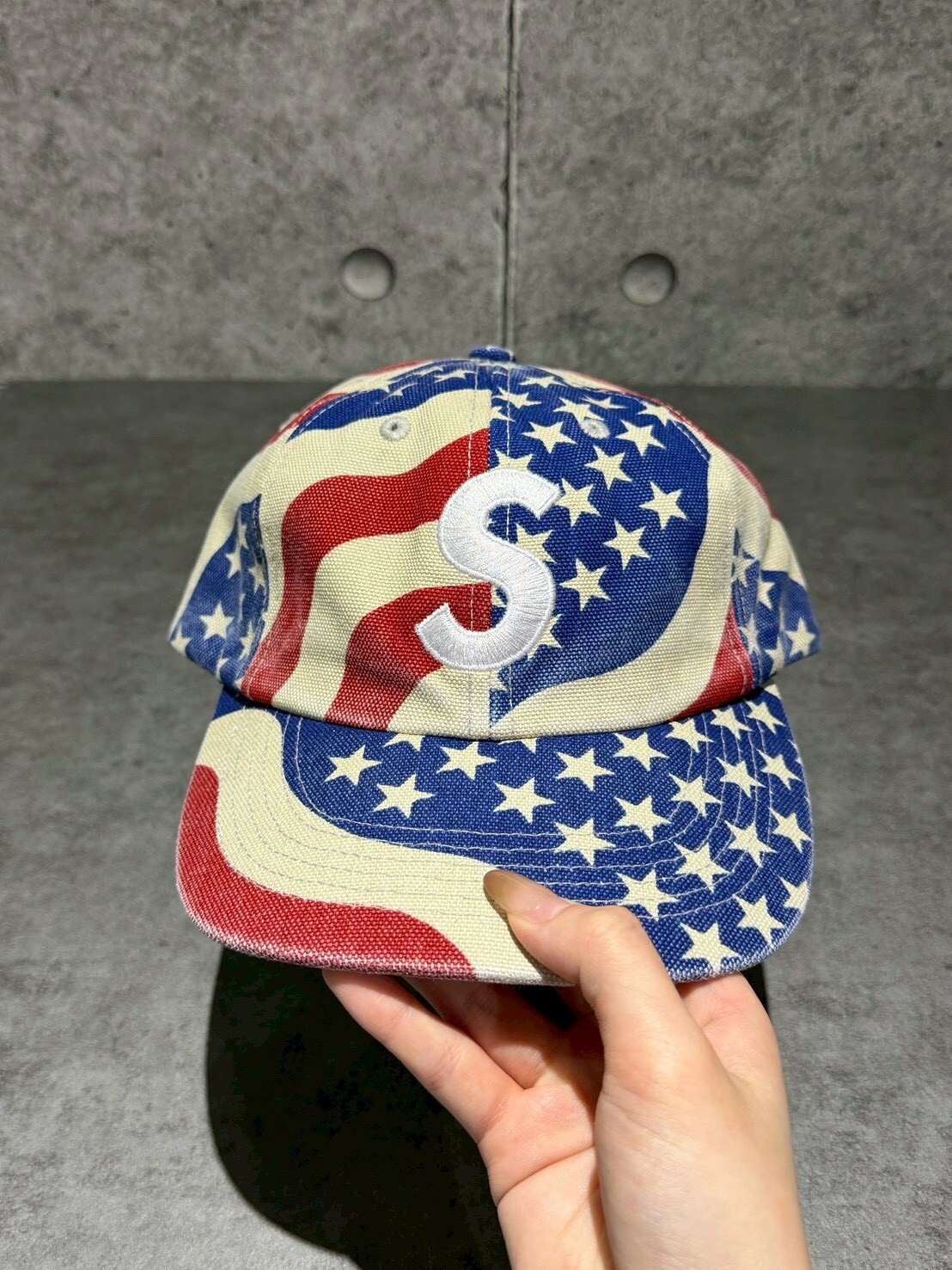 SUPREME 缺貨款 做舊美國旗 刺繡S帽