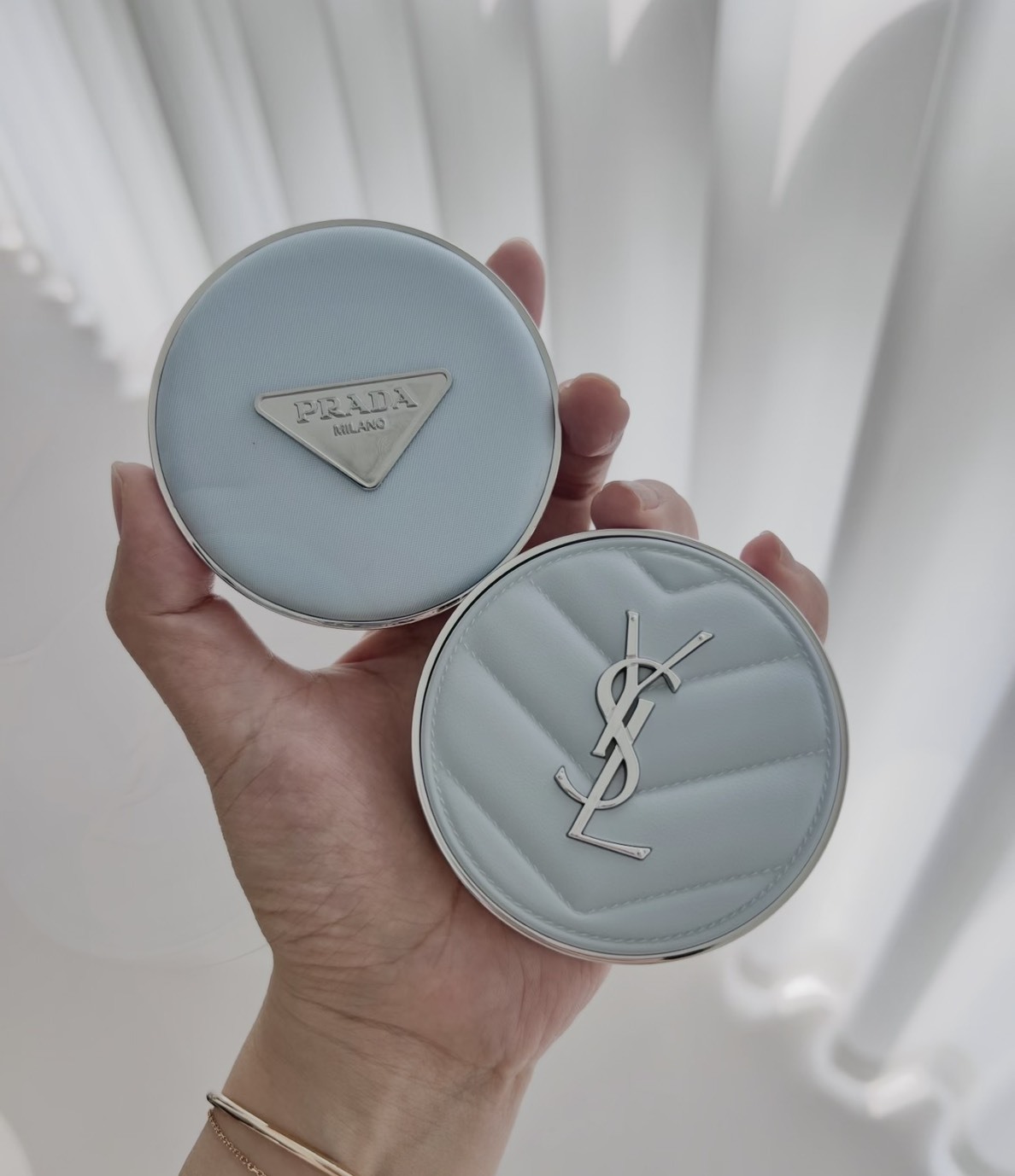 YSL 夢幻冰藍氣墊粉餅