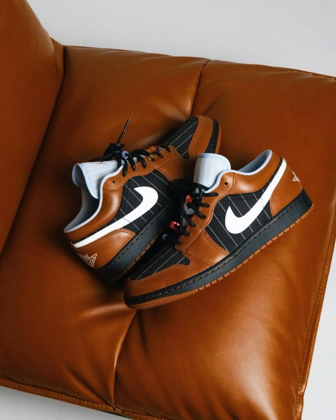 【逢甲FUZZY】Air Jordan 1 Low "Light British Tan" 條紋 棕黑 IR7560-010