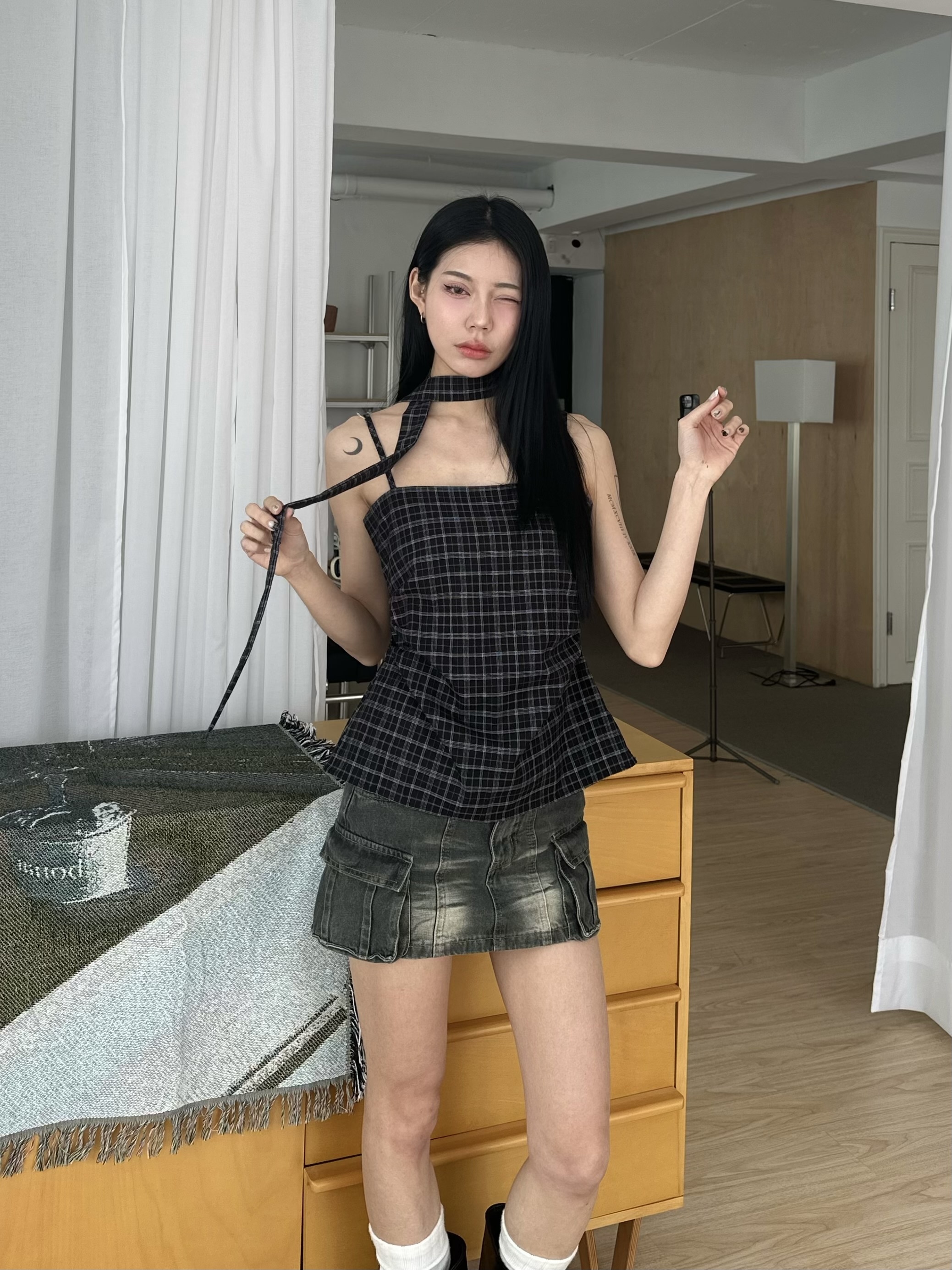 淺夏心動格格繞脖背心