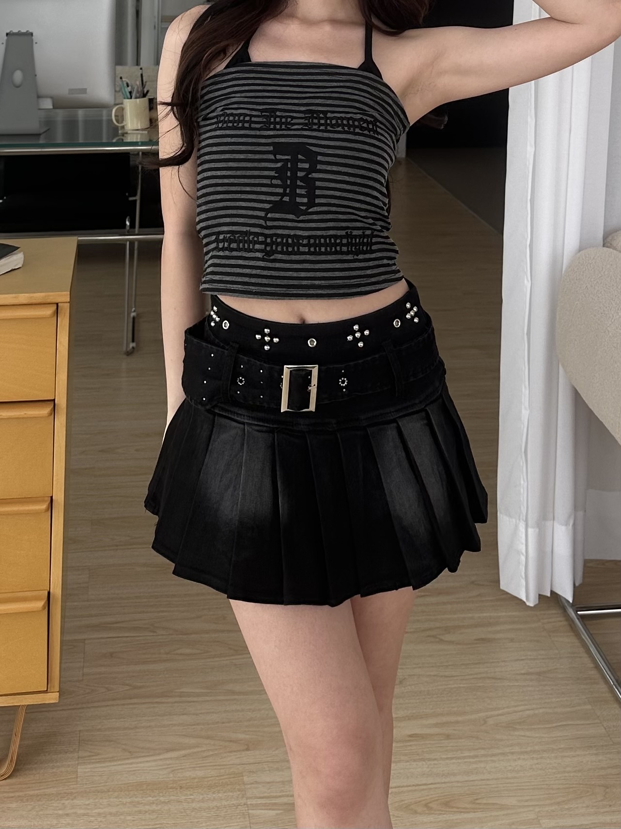 刷白鉚釘百褶牛仔裙