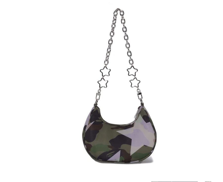 【BAPE配件】0411發售 2STA OVER PRINT 1ST CAMO QUILTING MOON SHAPE BAG ● 1M30-289-301