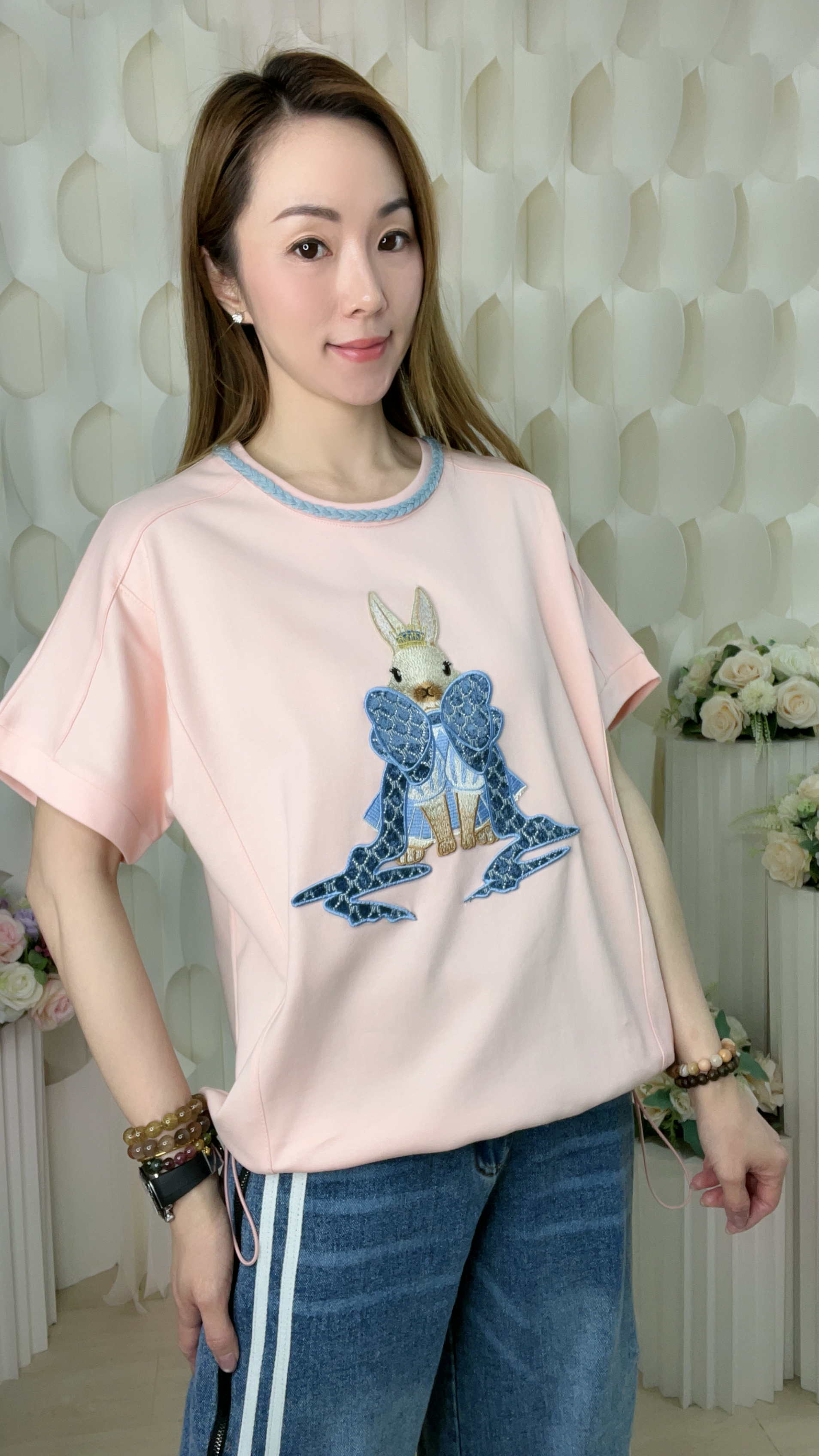 蝴蝶結兔仔刺繡圖案滑棉上衣(胸46-50 腰44-48 長22吋)61358 #1004clo