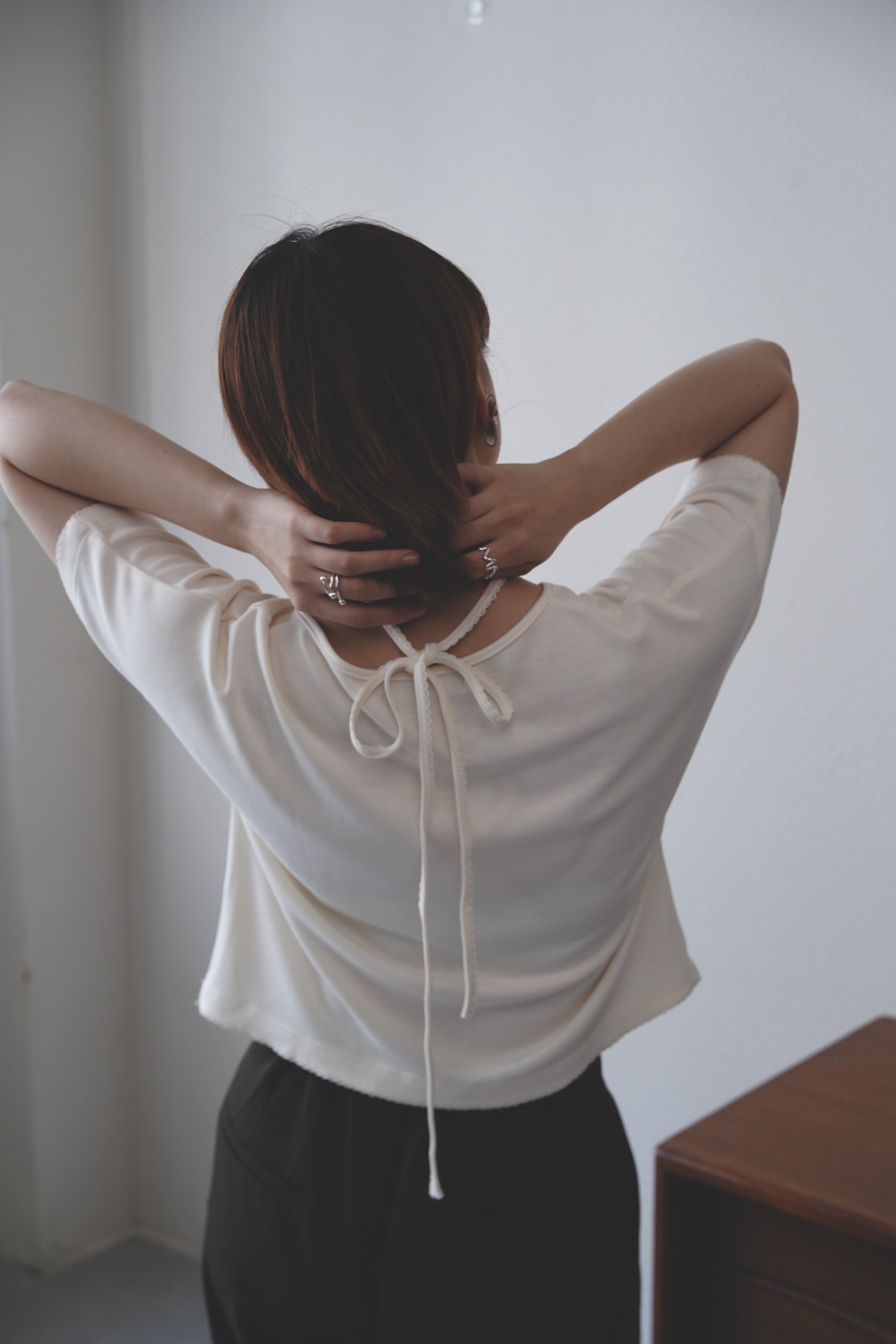 小花邊～縷空繫帶上衣-BL62989