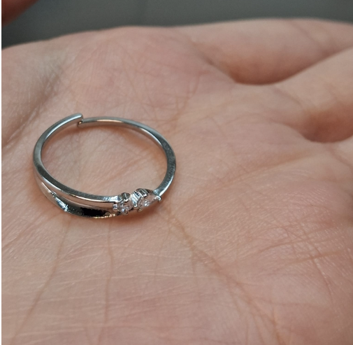 MP260410-R17-C24RB018雙線波浪戒指-WG（非人為保修6個月）