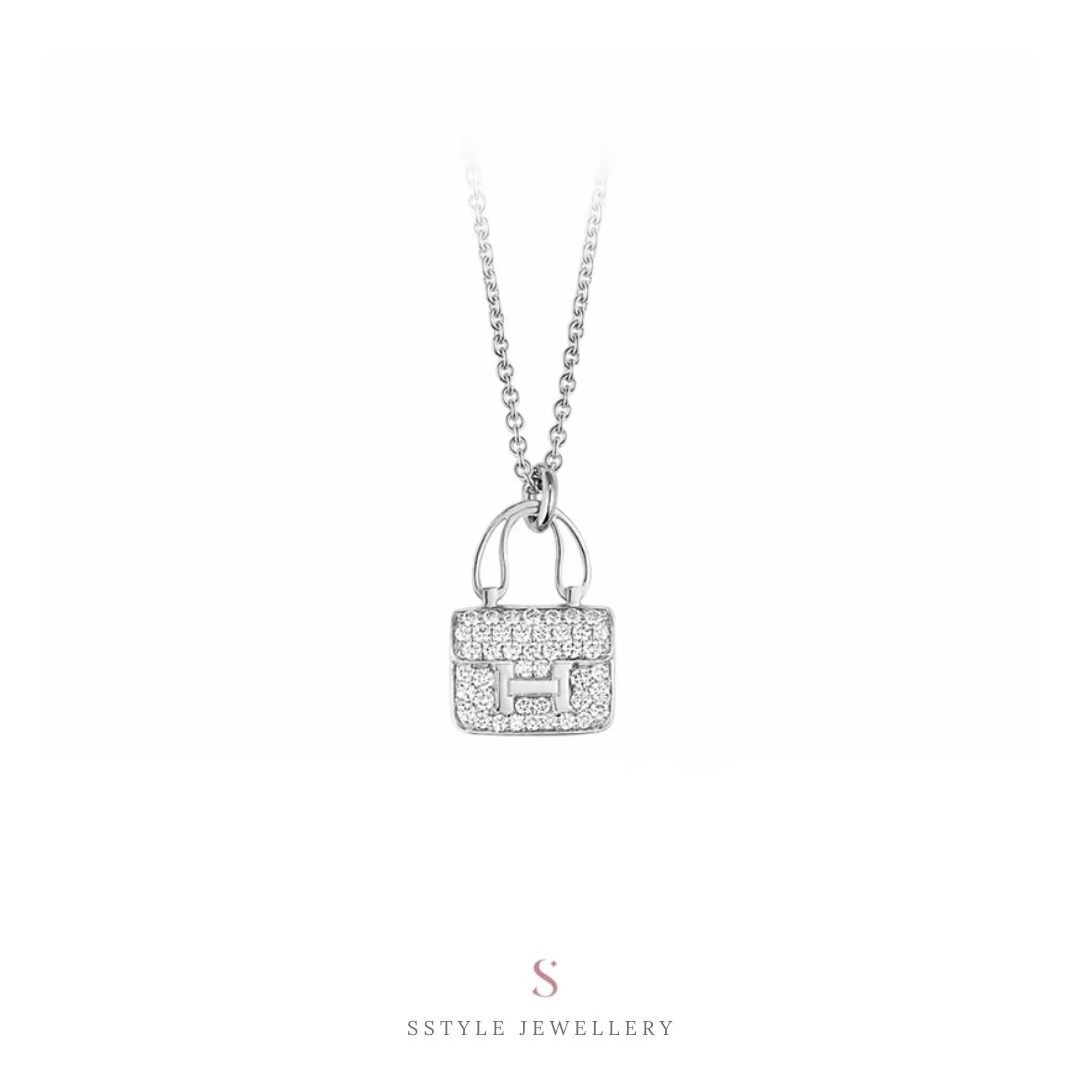 Hera Moissanite necklace