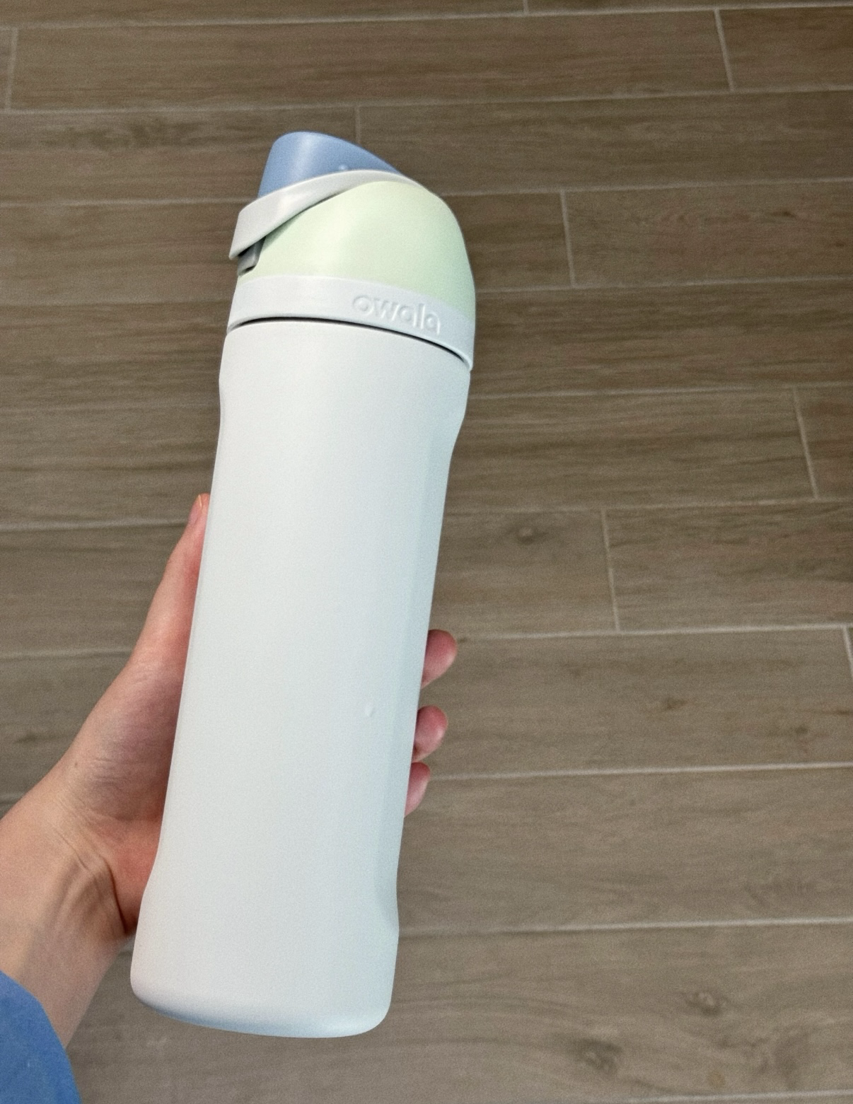 Owala FreeSip Water Bottle 水樽 (24oz)