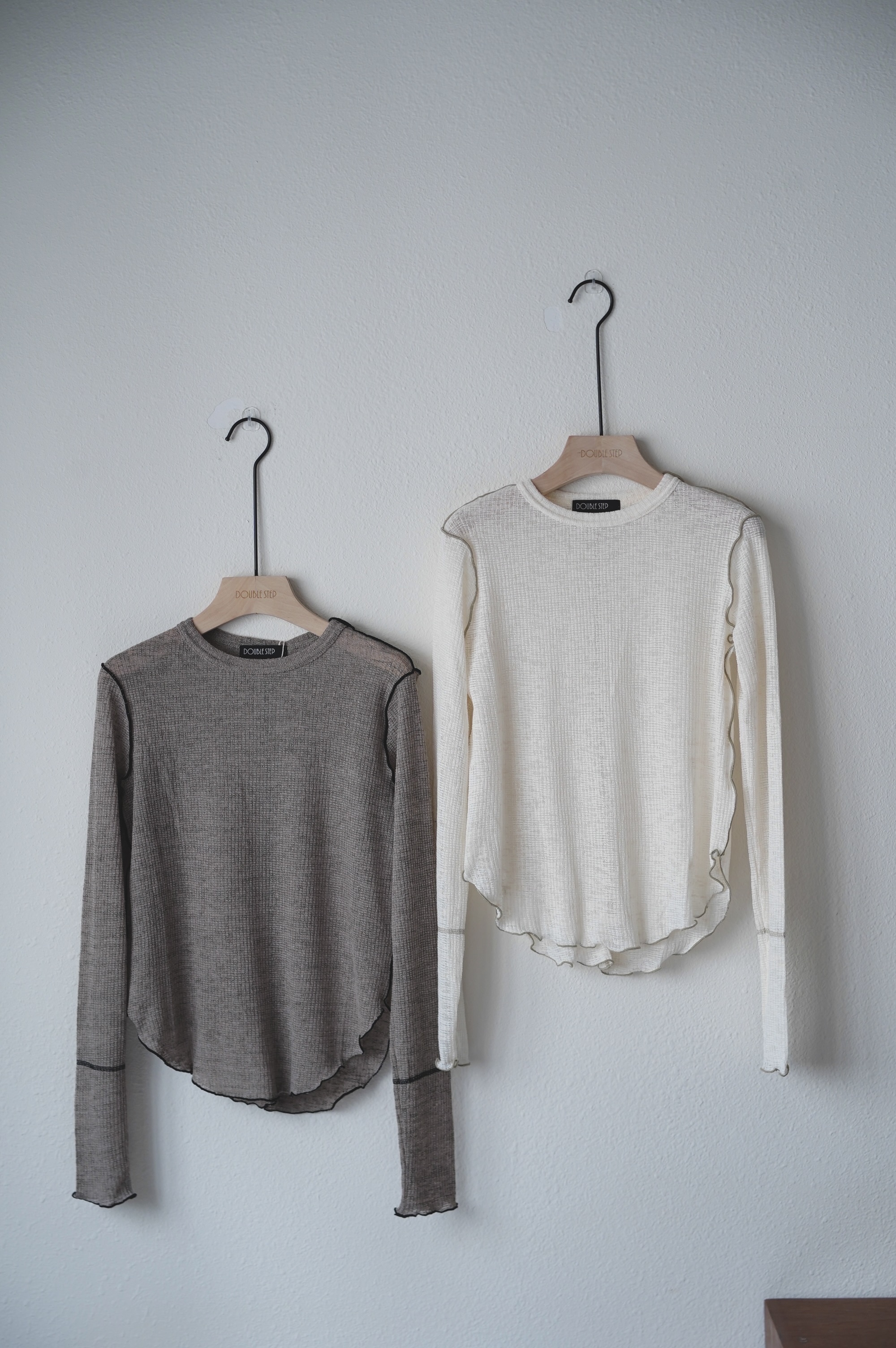 個性風明線透膚上衣 - BL61947