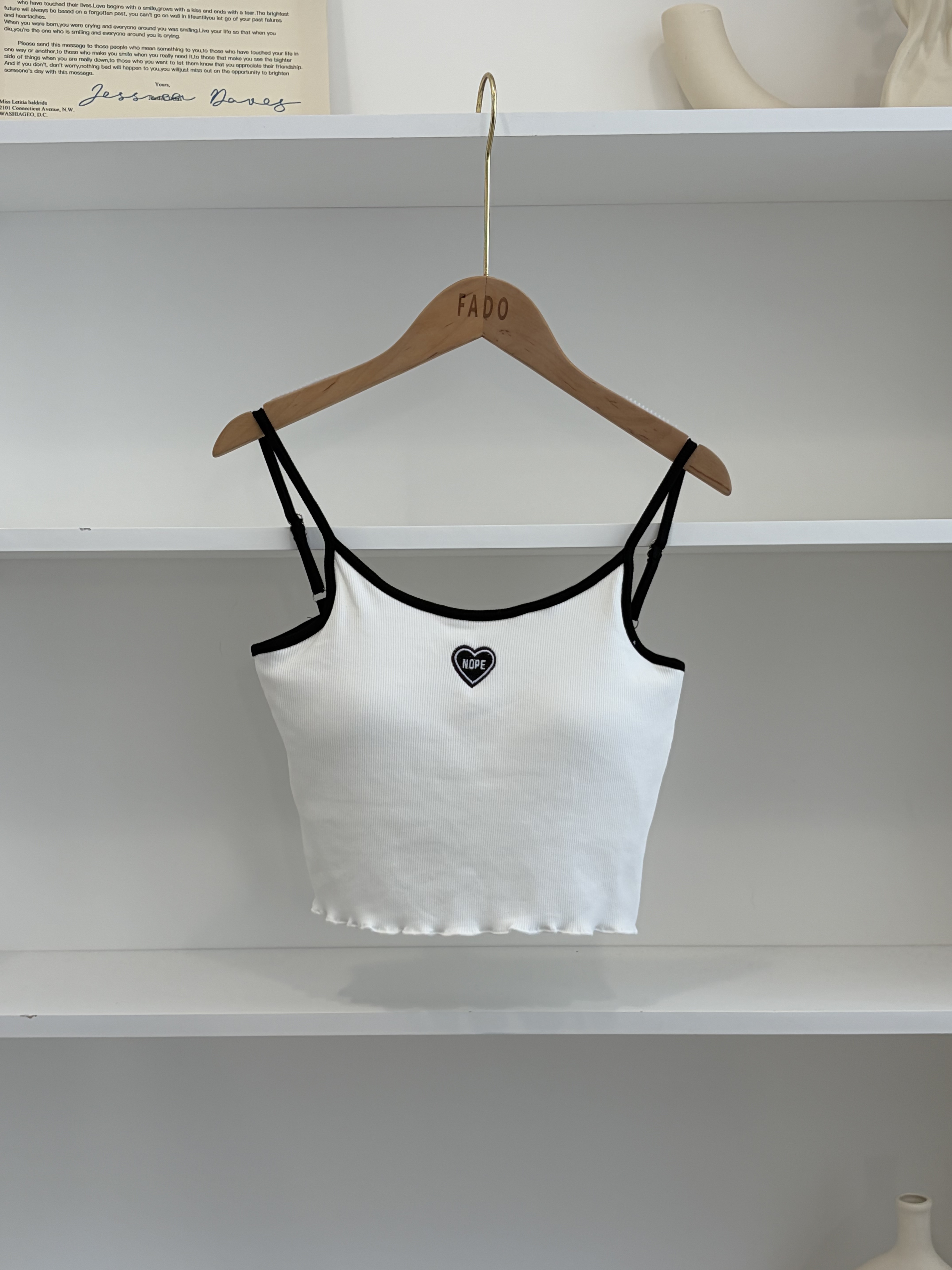 法朵Fado shop｜撞色愛心字母背心(附胸墊) 5265008 四色