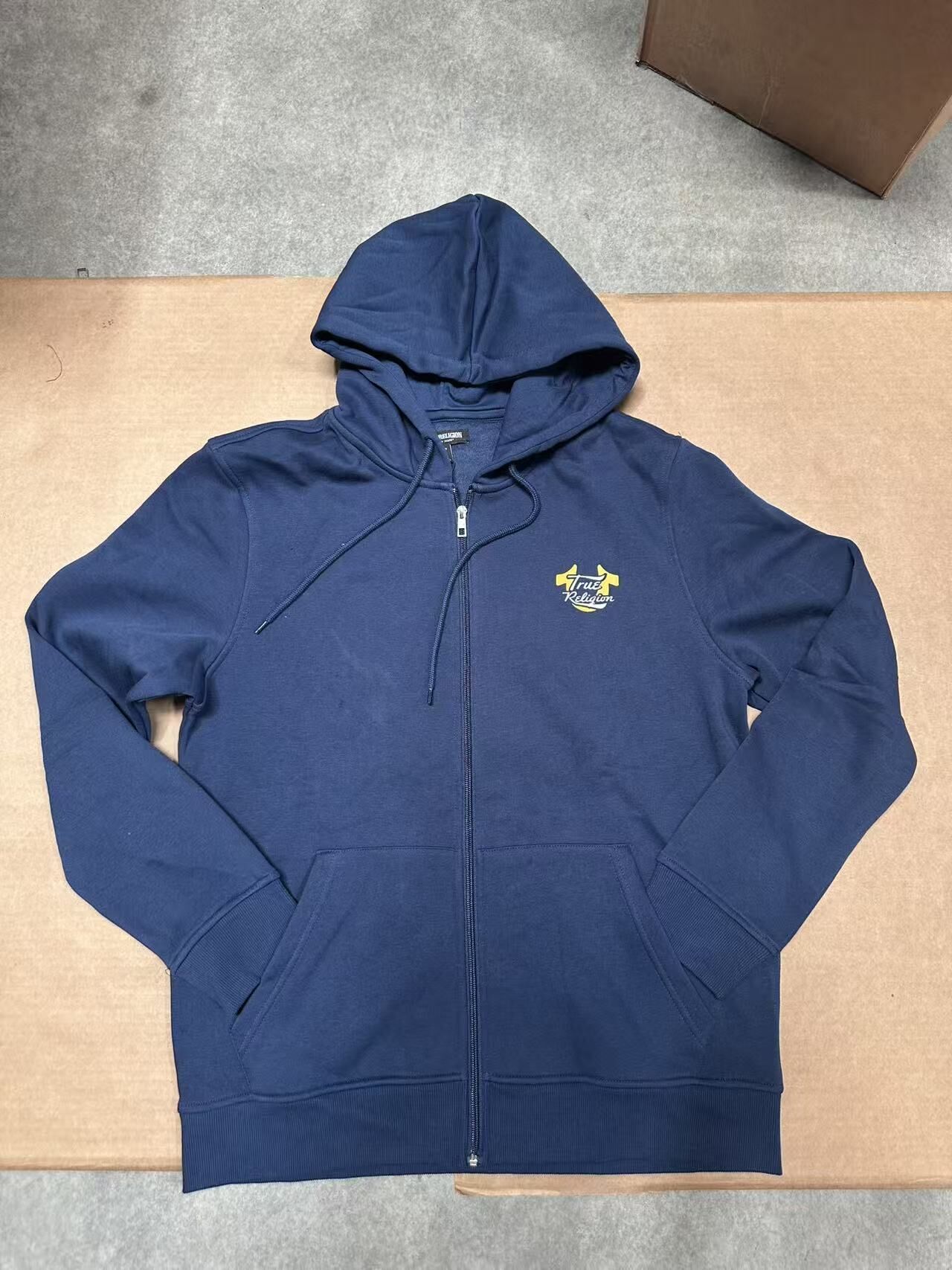 【現貨】True Religion H041128 男士連帽拉鍊開襟衫