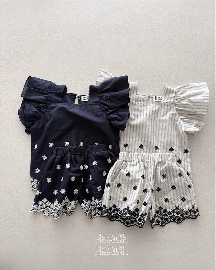 正韓夏PEACHPEACH 兩色刺繡雪花套裝