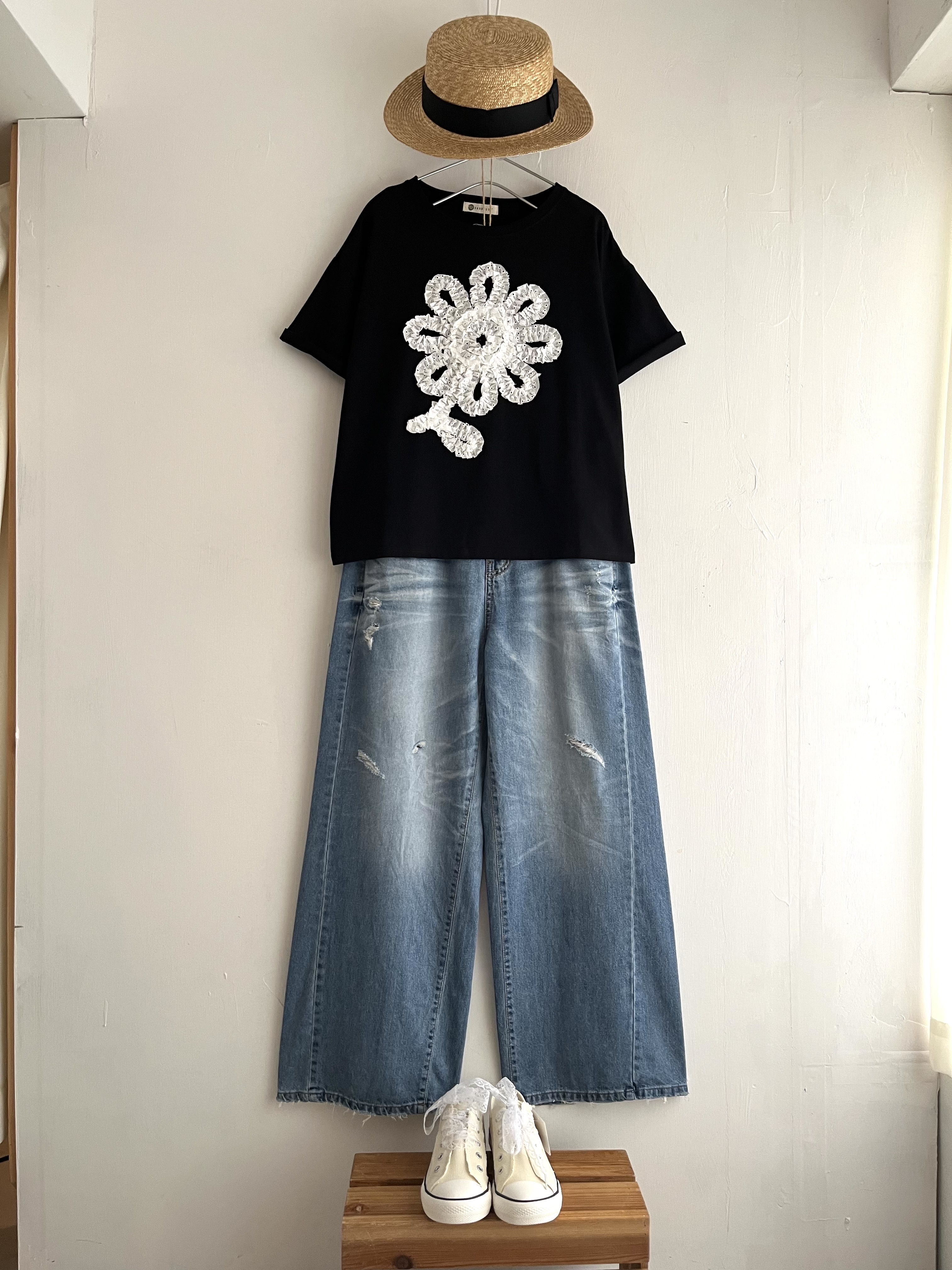 BARNDOOR黑色立體花🌼top