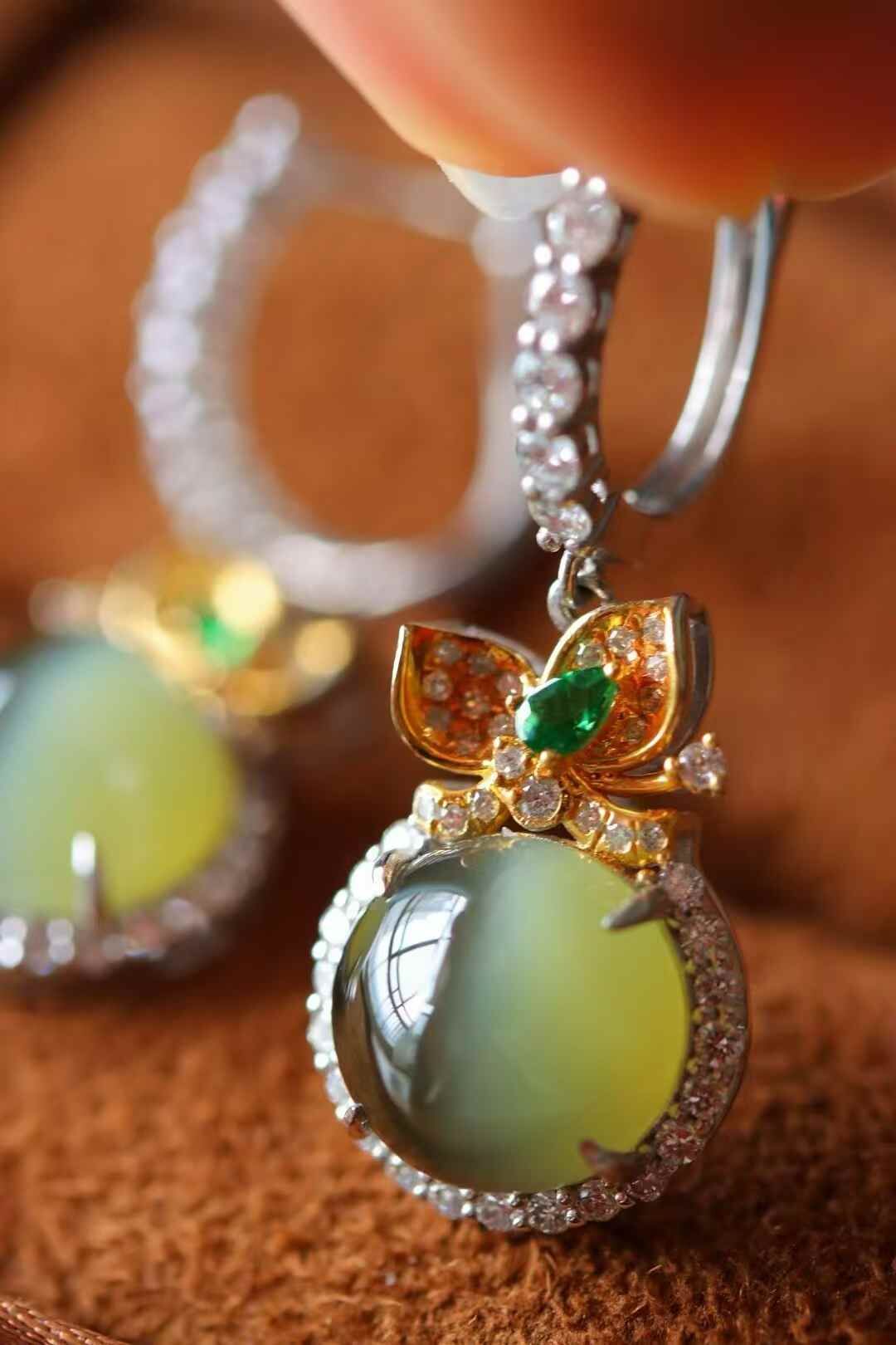 326750 和田玉貓眼碧玉耳墜