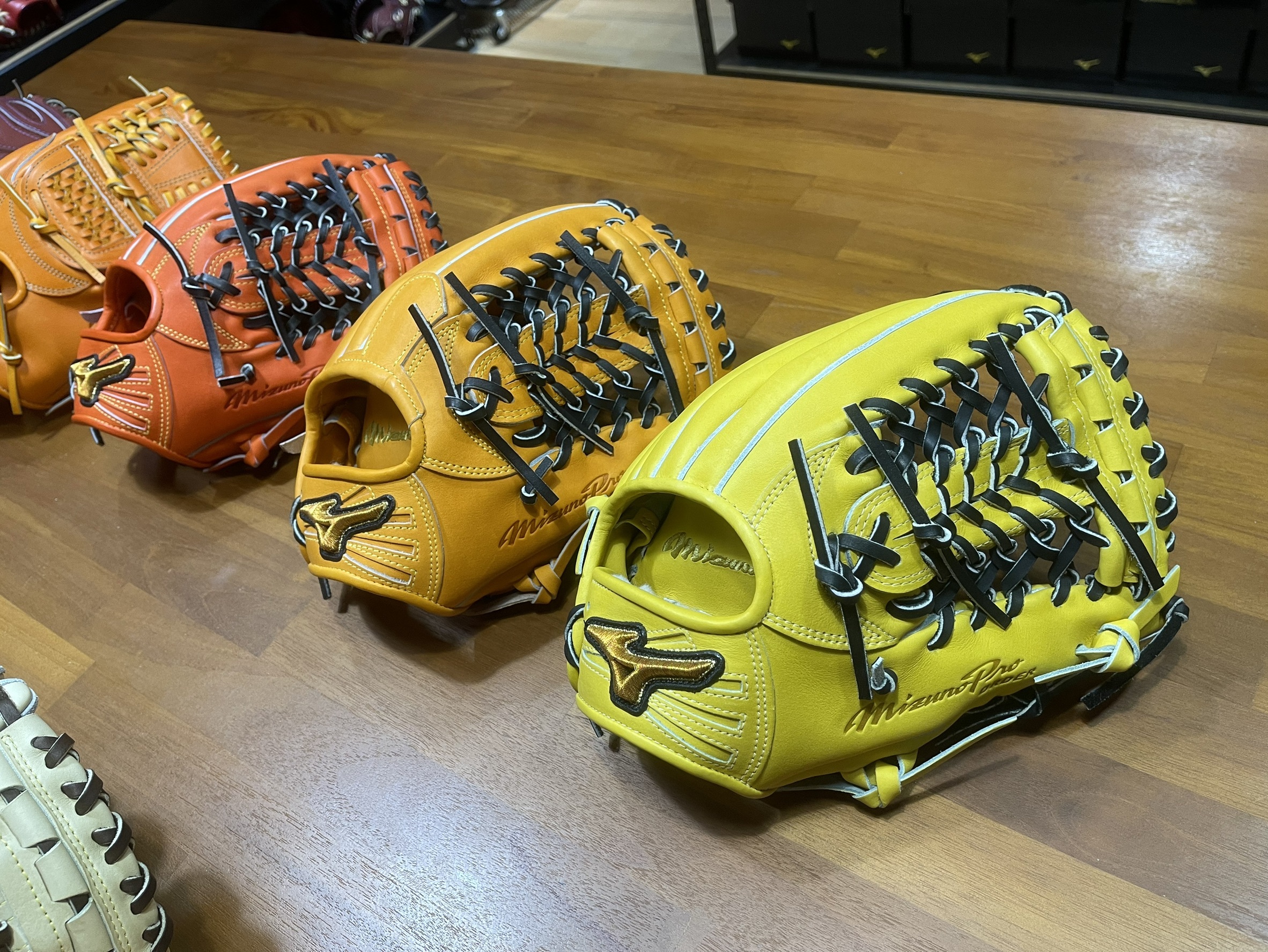 1654 ミズノプロ 中日ドラゴンズ 田中大輔 硬式 キャッチャーミット 新品到貨】2026.04 日本製美津濃MIZUNO PRO PREMIUM SELECTION ORDE
