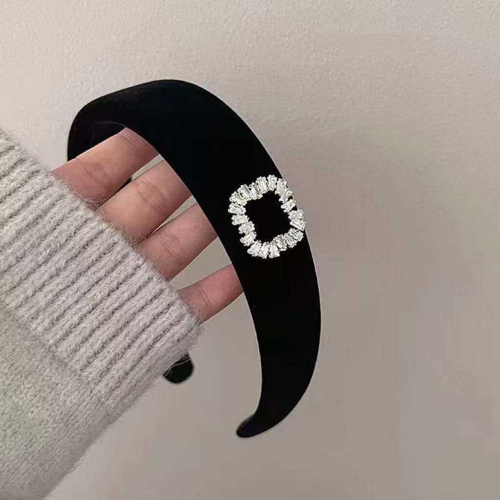 Vintage Chanel-Inspired Rhinestone Headband