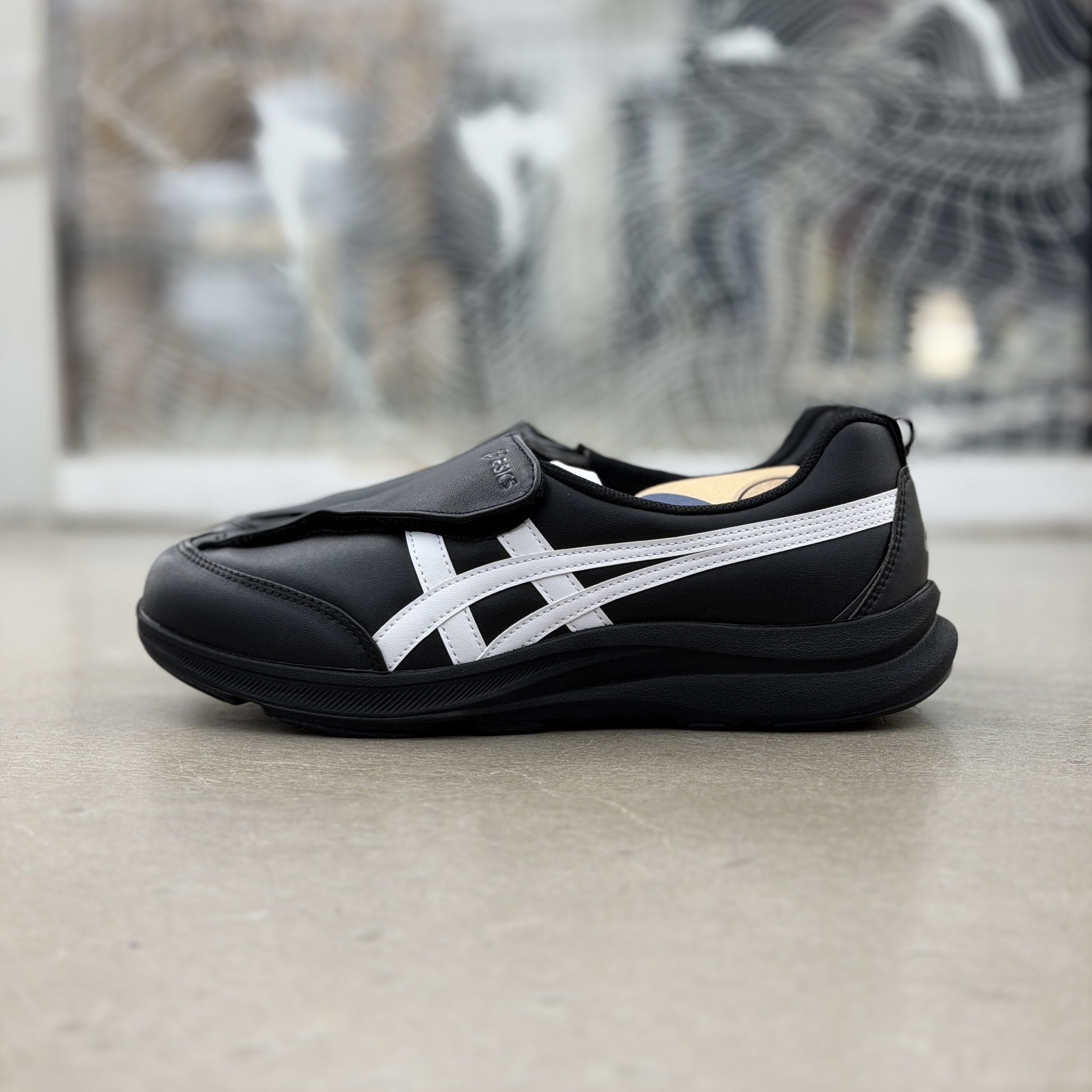 Asics Life Walker Leather Black White | 1241A016-001