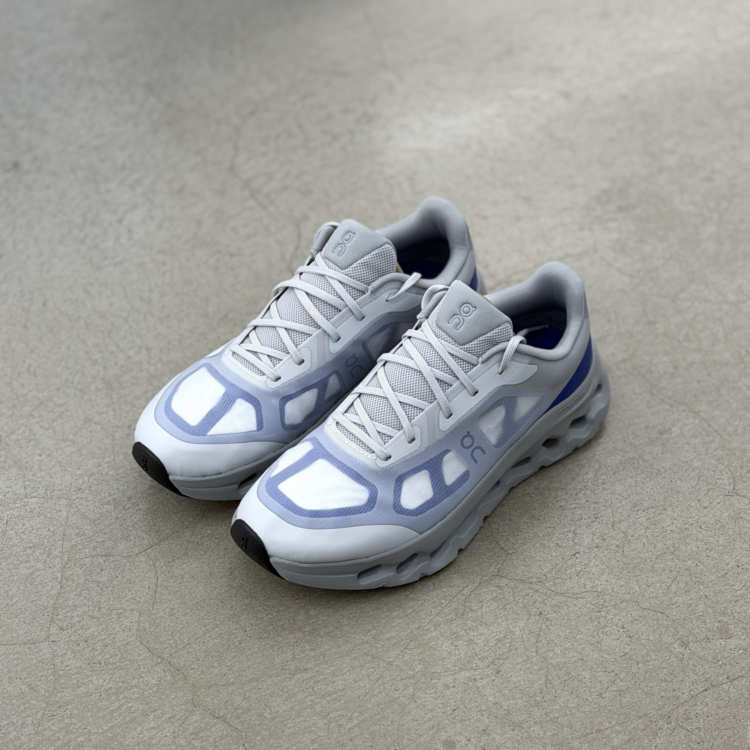 On Running x Atmos Cloudtilt Remix Glacier Alloy | 3MG10271536