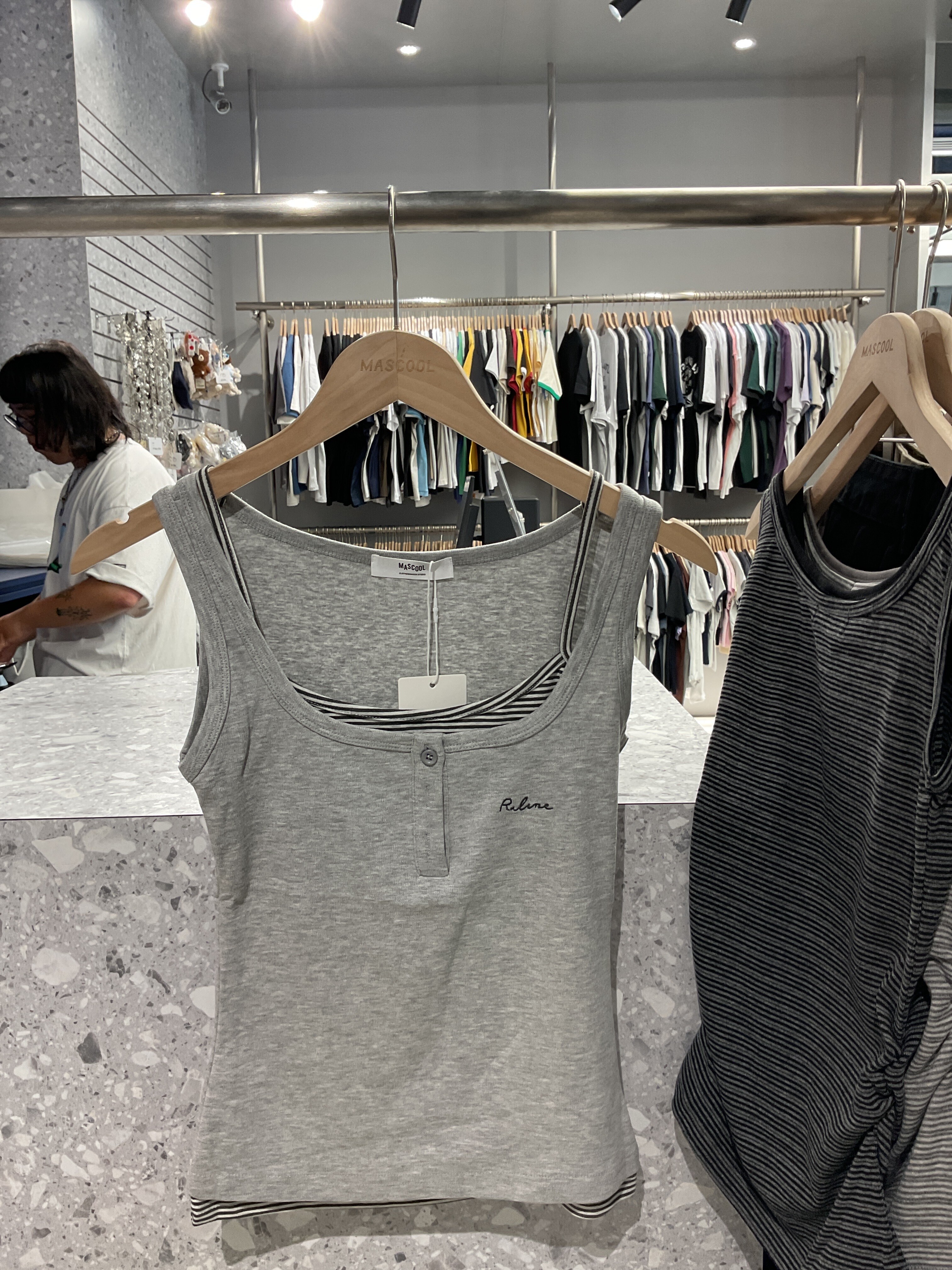 804119 字母假兩件背心