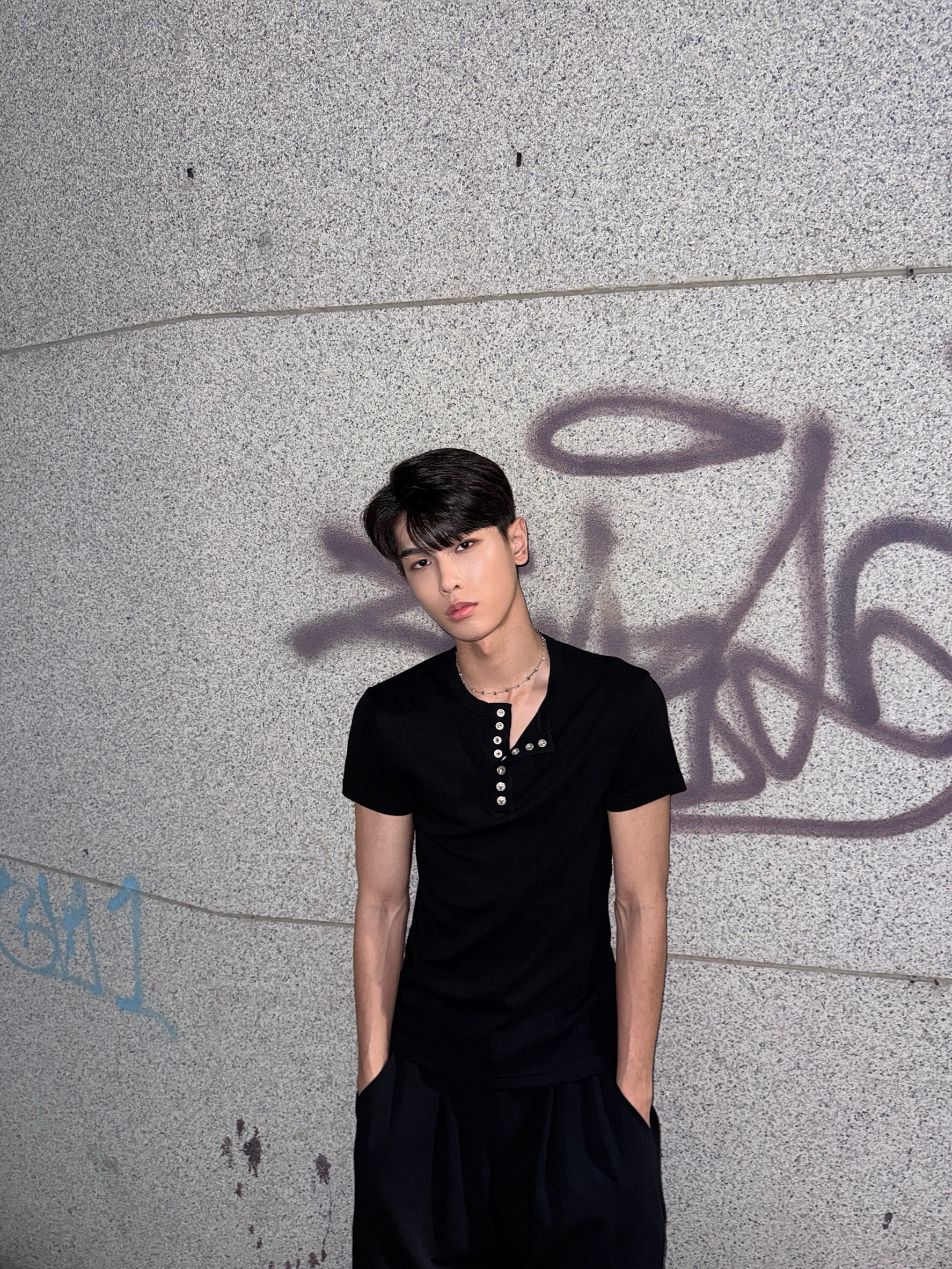 (GOAL) 亨利領鈕扣剪裁上衣 CKC T186