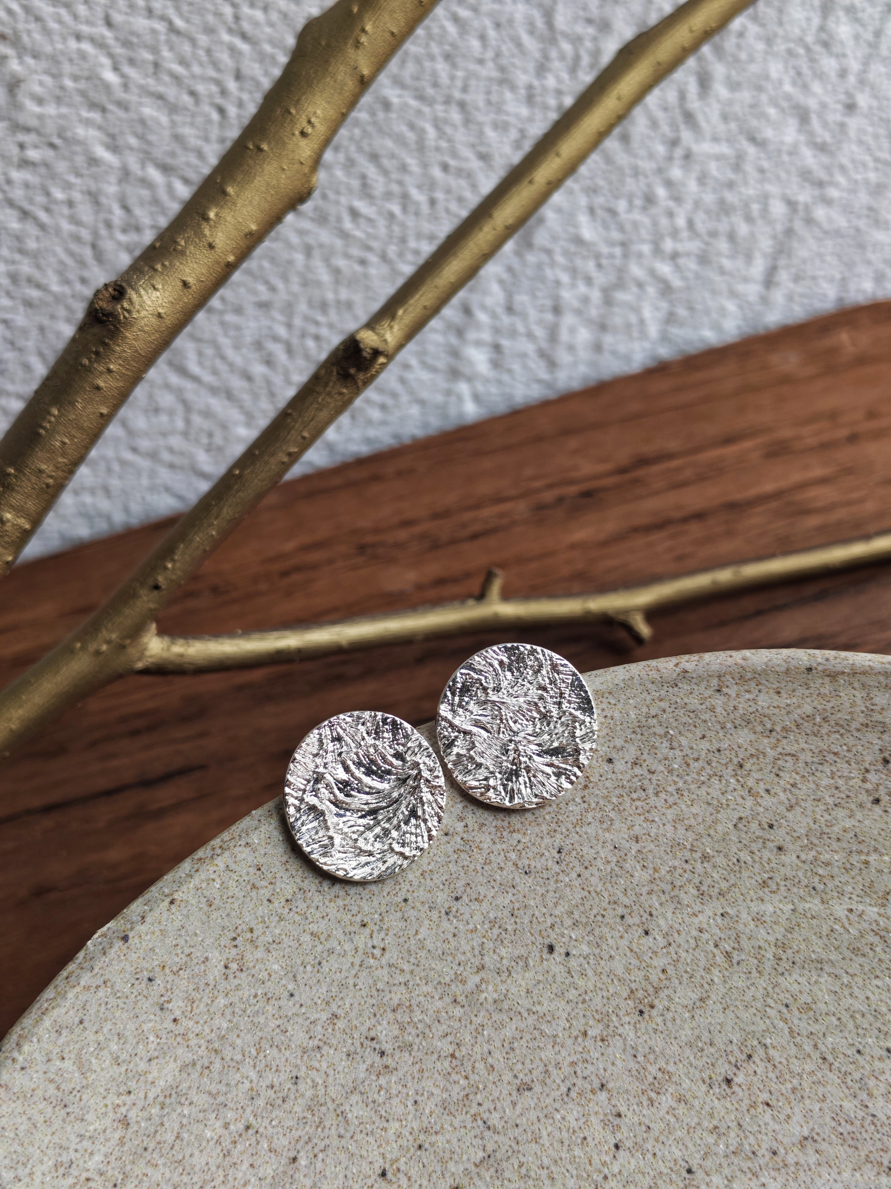 Raw Disc Studs
