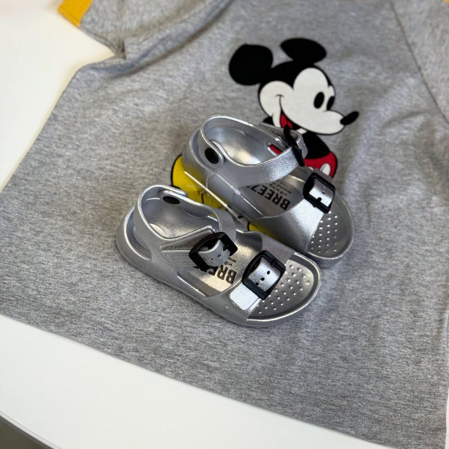 Breeze 日本限定 銀色 黑色 勃肯 EVA 涼拖鞋 拖鞋 小童 童鞋