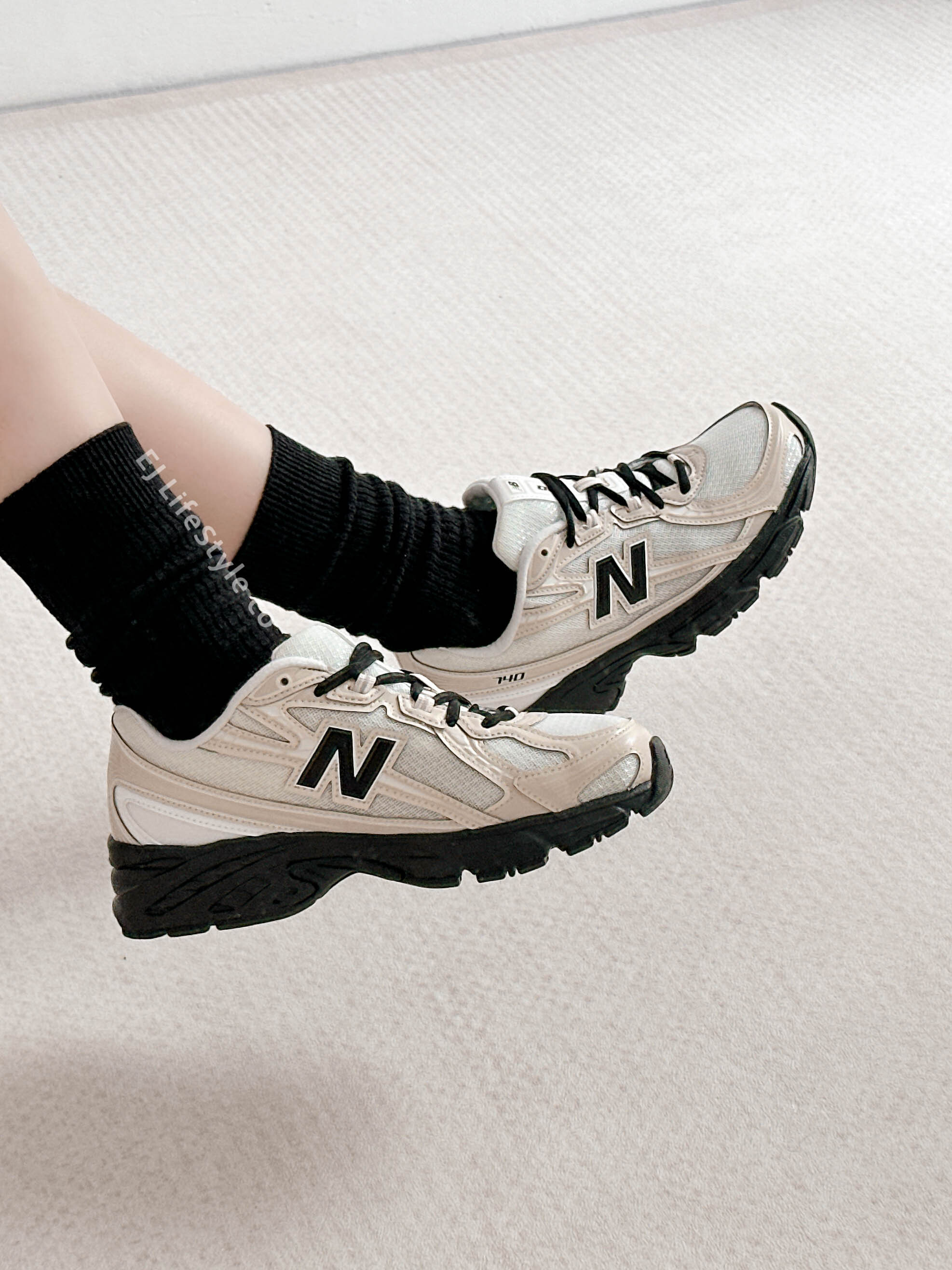 NEW BALANCE 740 NB 杏仁芝麻 黑白 杏色 米白 復古 男女鞋 U7404OO / 調貨