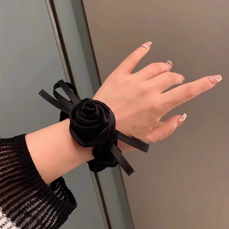 [3 FOR RM10] French Vintage Rose Scrunchie