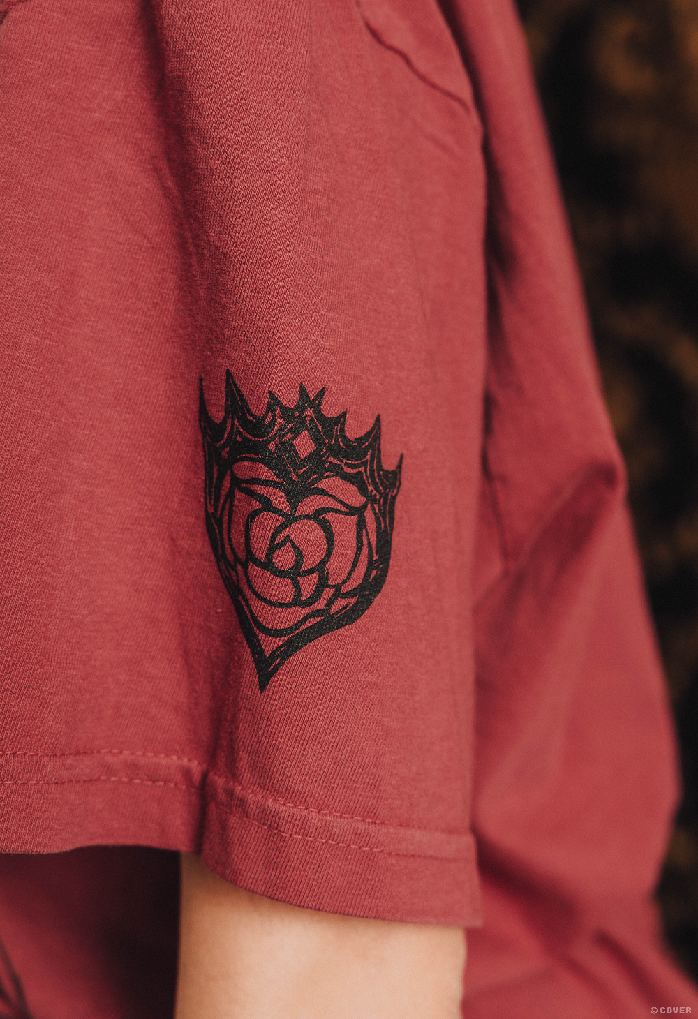 「官品代購」OMOCAT x hololive English -Justice - SCARLET QUEEN T-Shirt