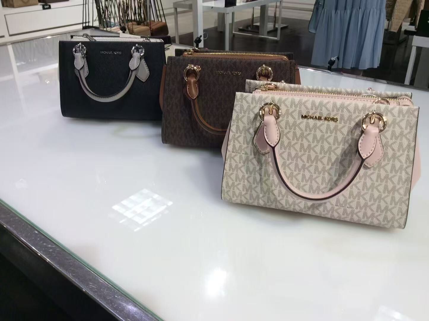【預購】Michael Kors H041186 三層兩用手提包