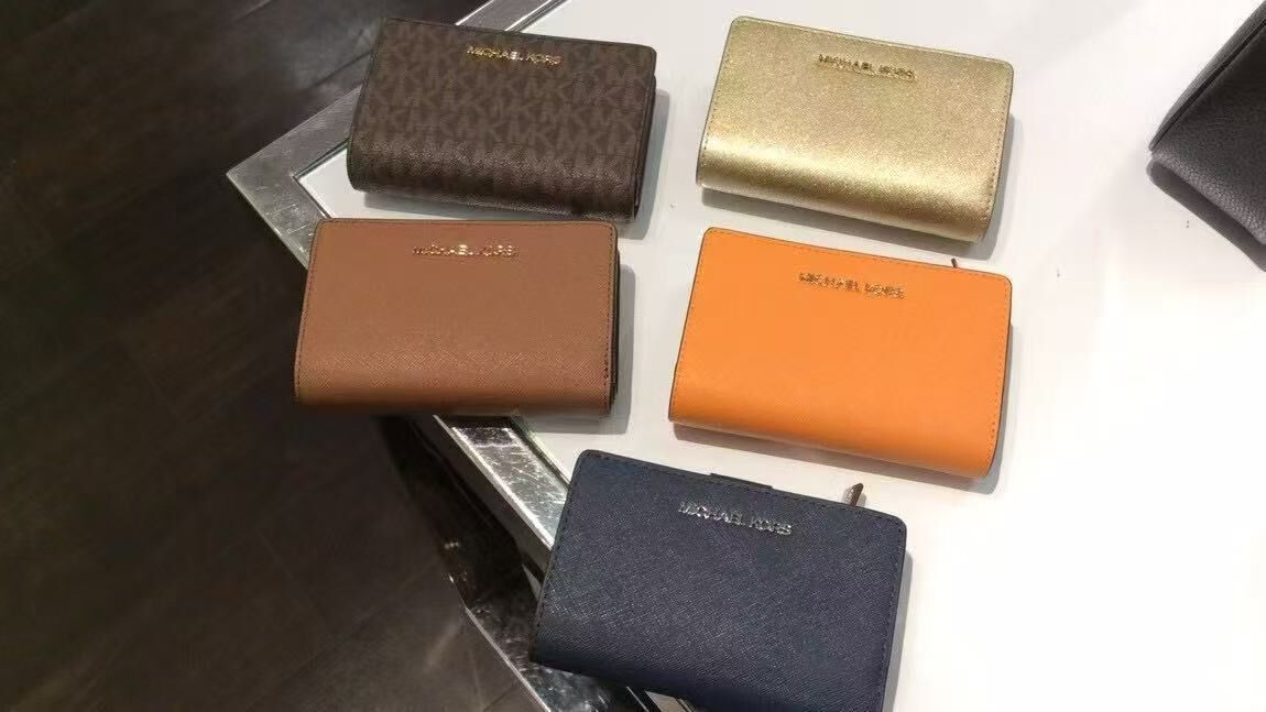 【預購】Michael Kors H041189 中號雙摺拉鍊銀包