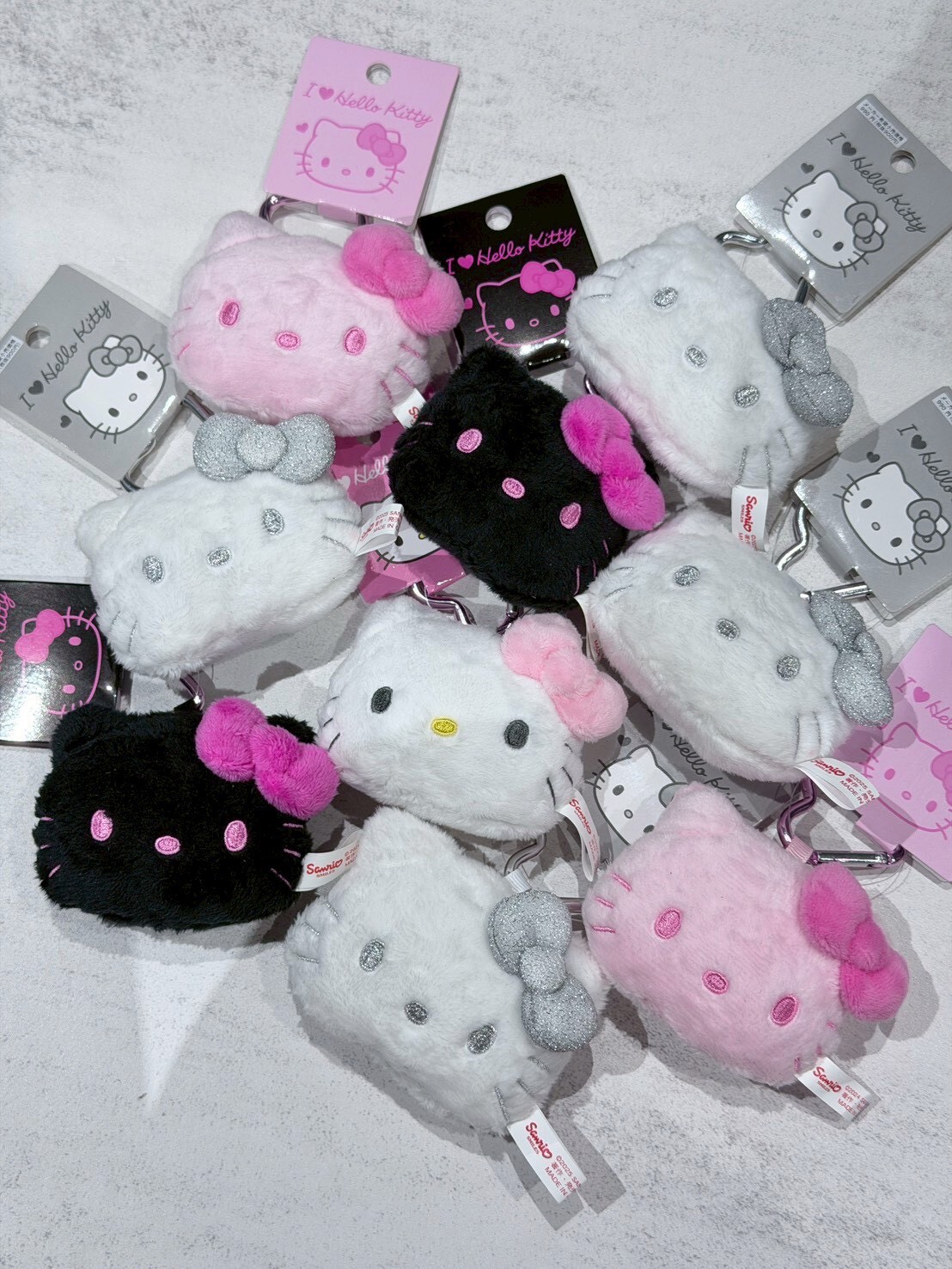 Hello Kitty 大頭娃娃吊飾 愛心扣 凱蒂貓 娃娃