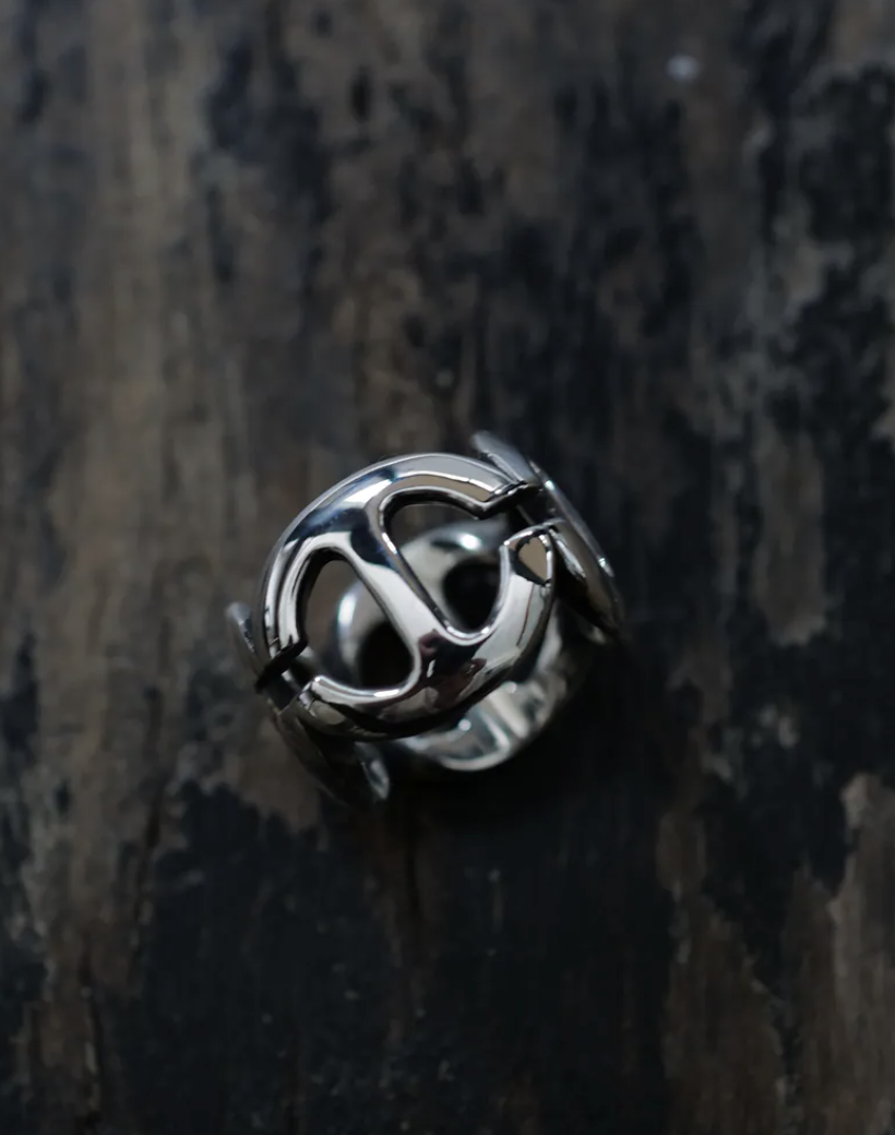 HB123-SS Square Link Ring