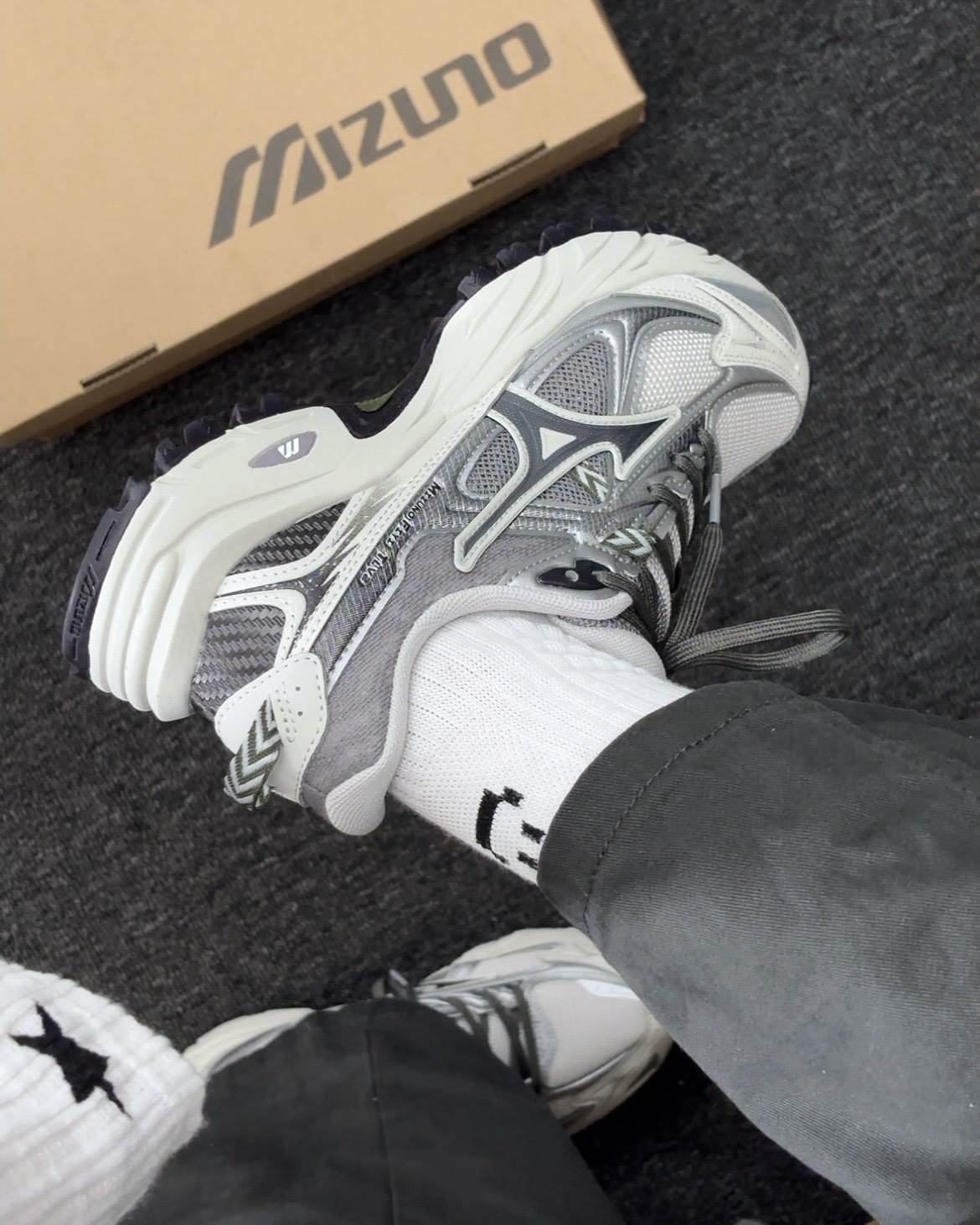 (預訂) MIZUNO FIYI V2 - D1GH251914