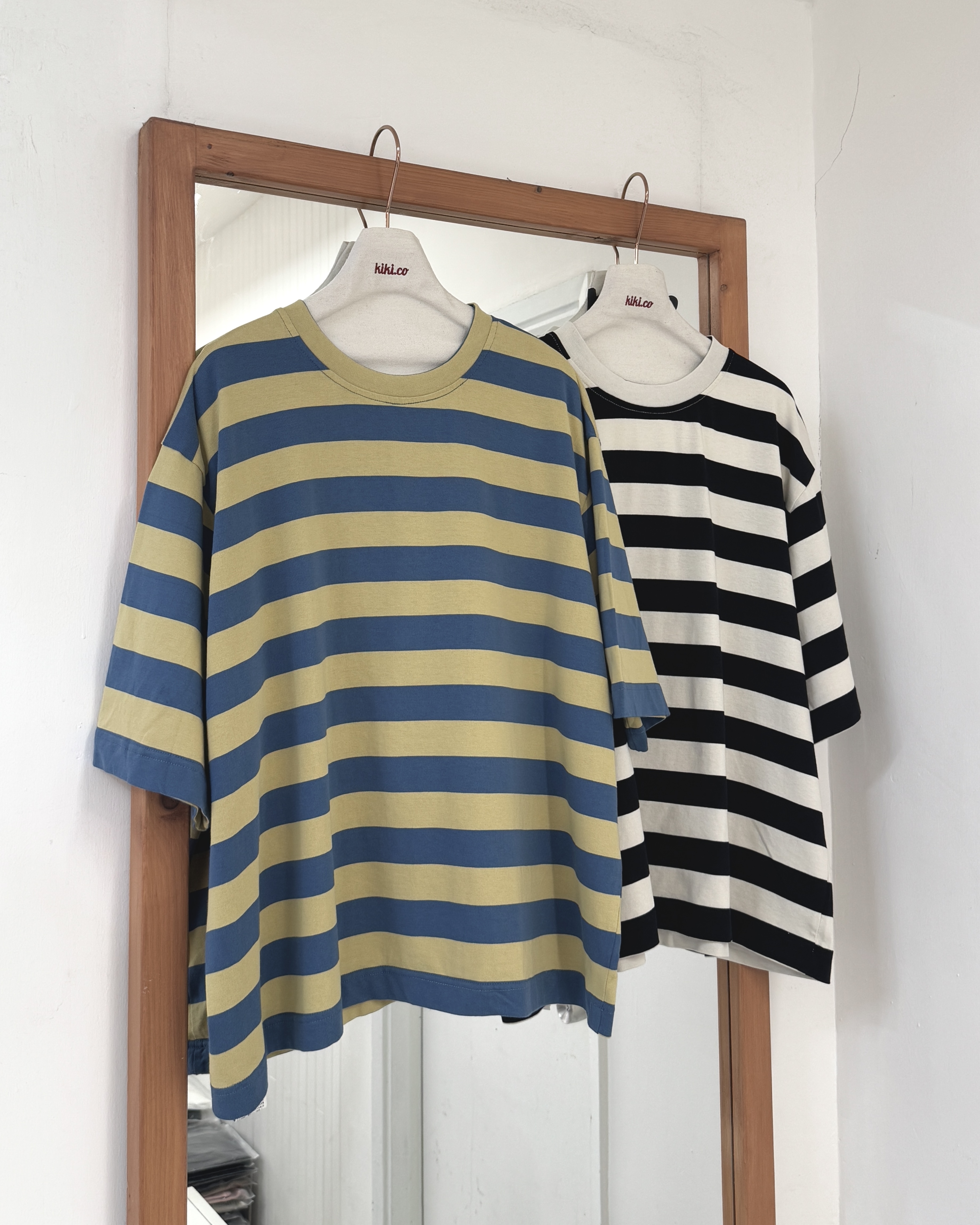 粗橫間圓領闊版Tee