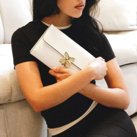 1FL0104-552 [FLEURON] Hortensia Clutch Blanc Cassé #MAF19VG1001OWH (EU)