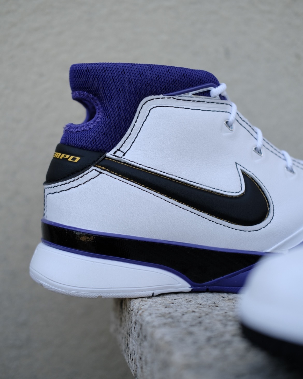 (預訂) Nike Kobe 1 Proto - 81 PT Game