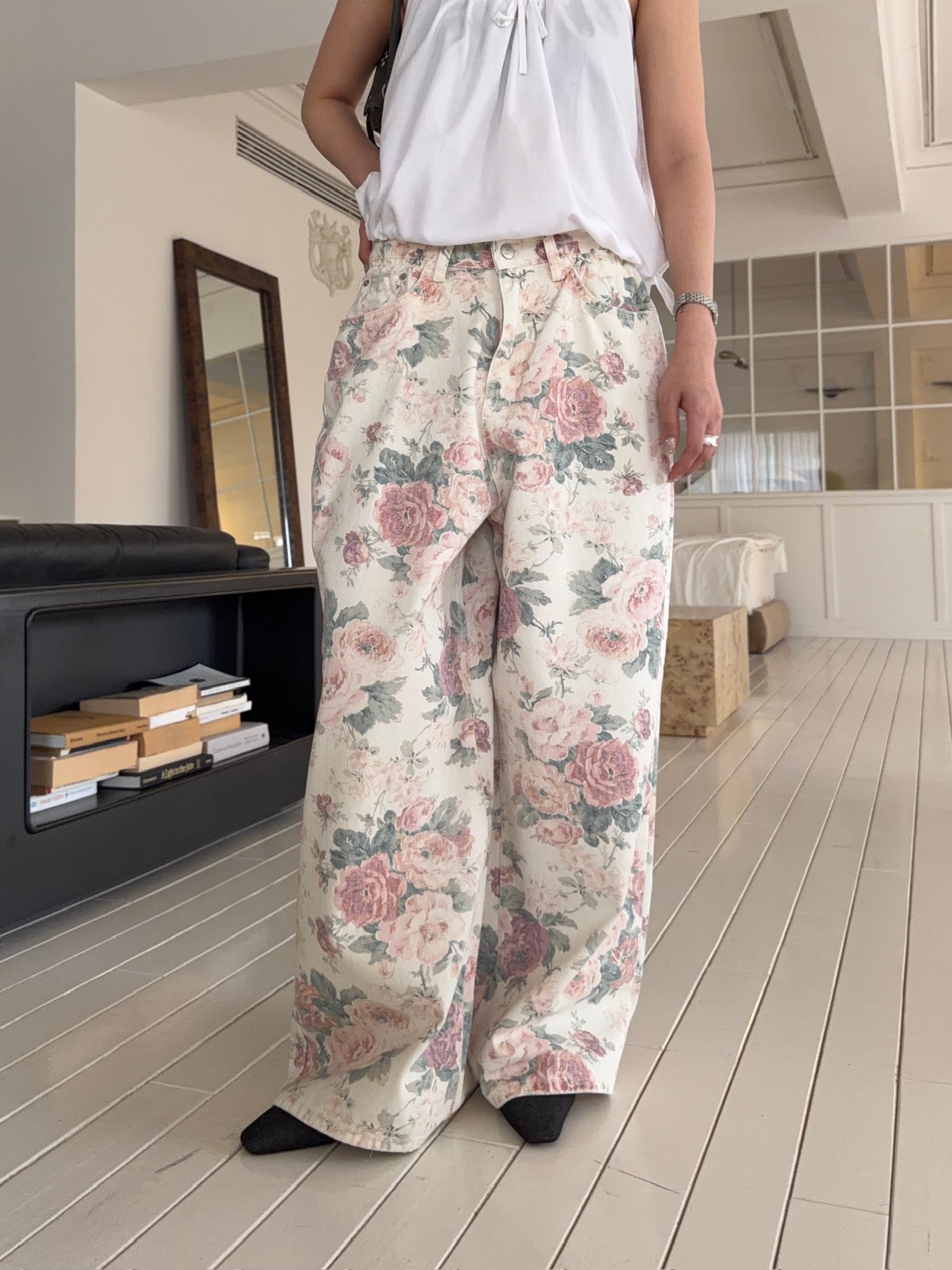 A09/莊園復古洗色玫瑰花牛仔褲