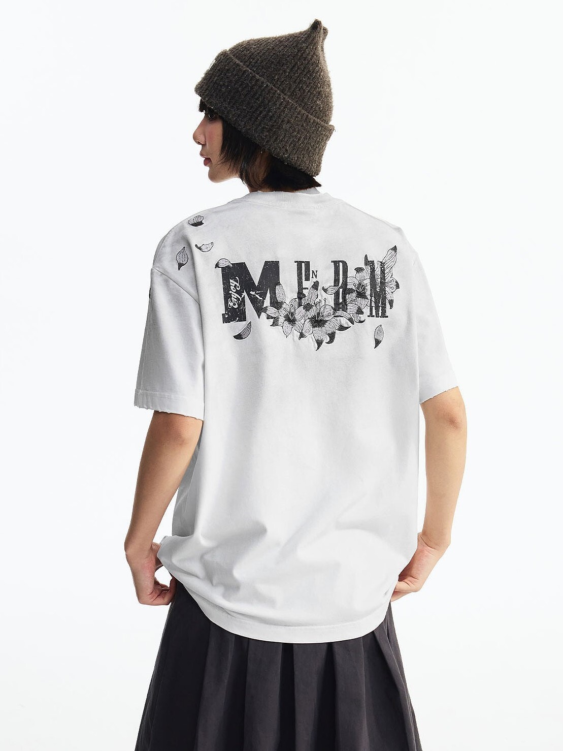 MEDM 水洗復古做舊 百合印花 立體刺繡花卉 休閒圓領 短袖T