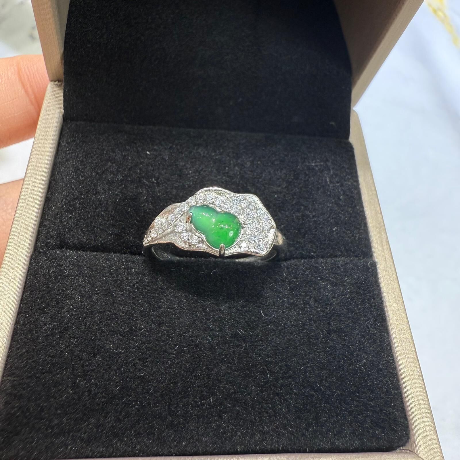 HKAG0411-013 滿綠葫蘆戒指 yy0608 (A13)