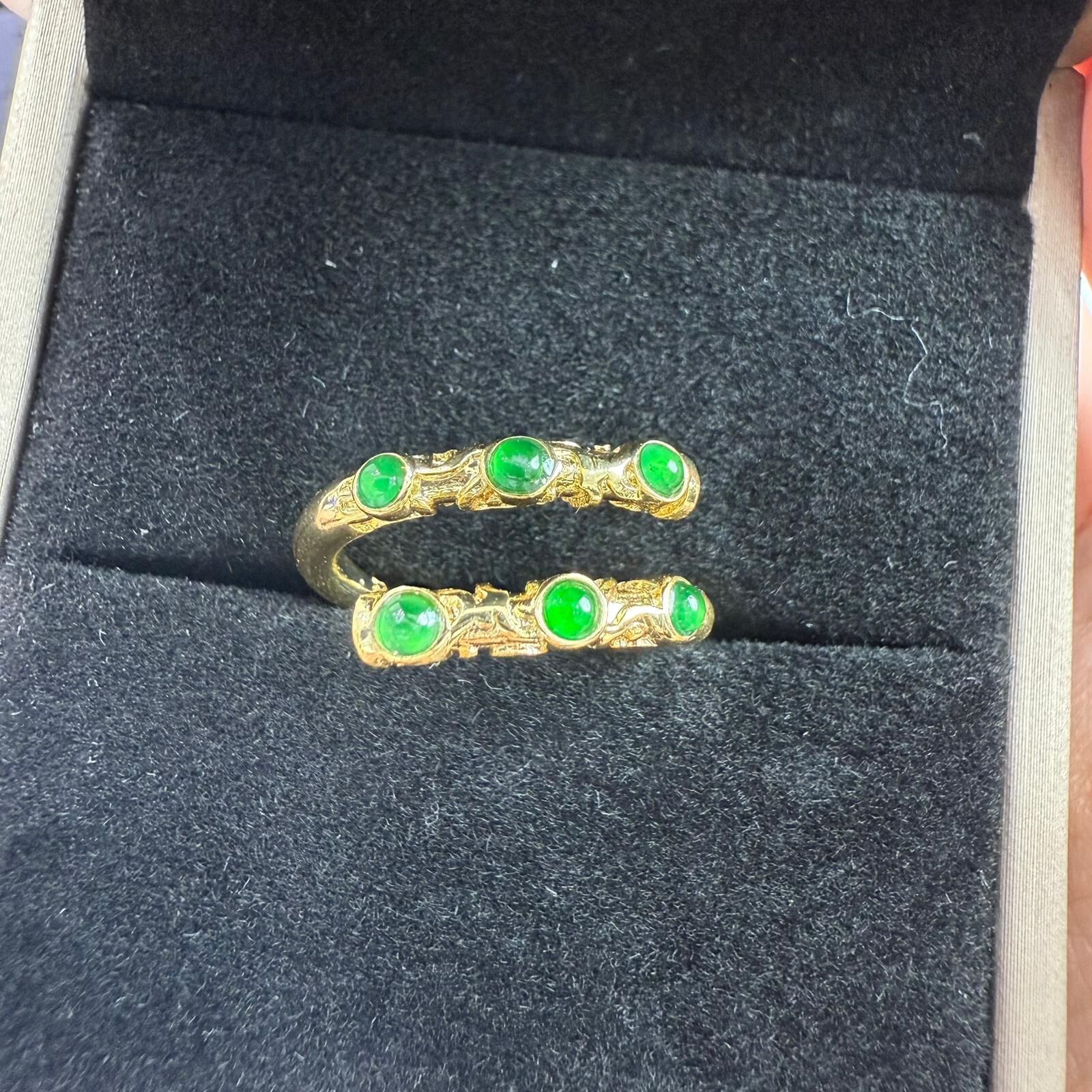 HKAG0411-303 設計款翡翠戒指 yy0601 (C3)