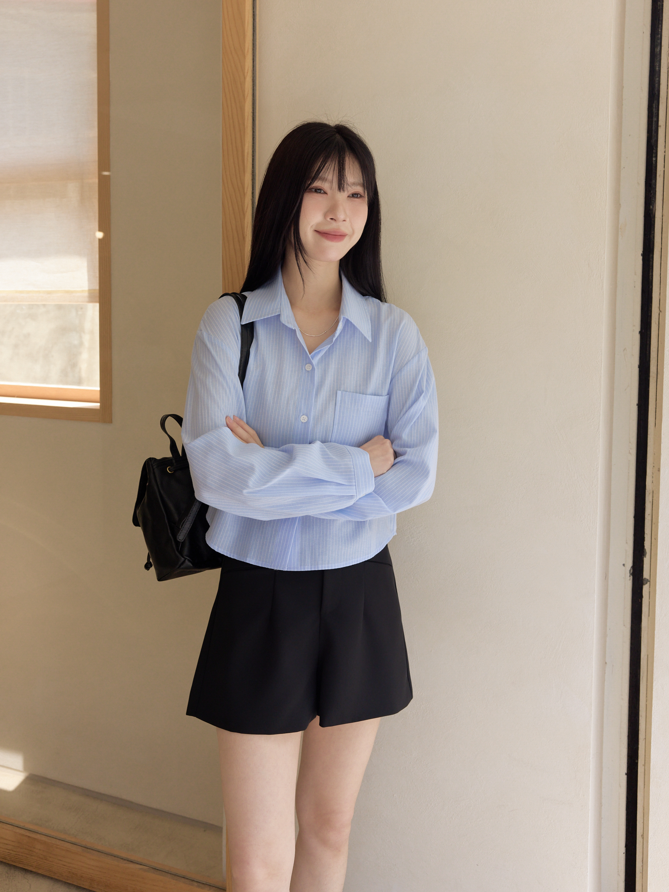 小尖領直紋短版襯衫