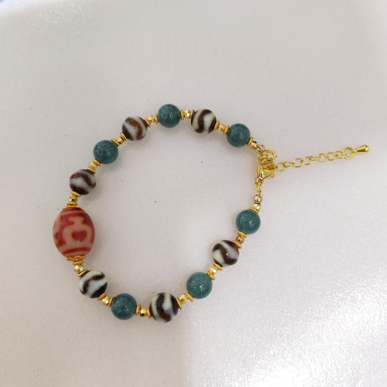 HKAG0411-324 翡翠藍水8mm天珠手串 yy0558 (C24)【連證連盒】