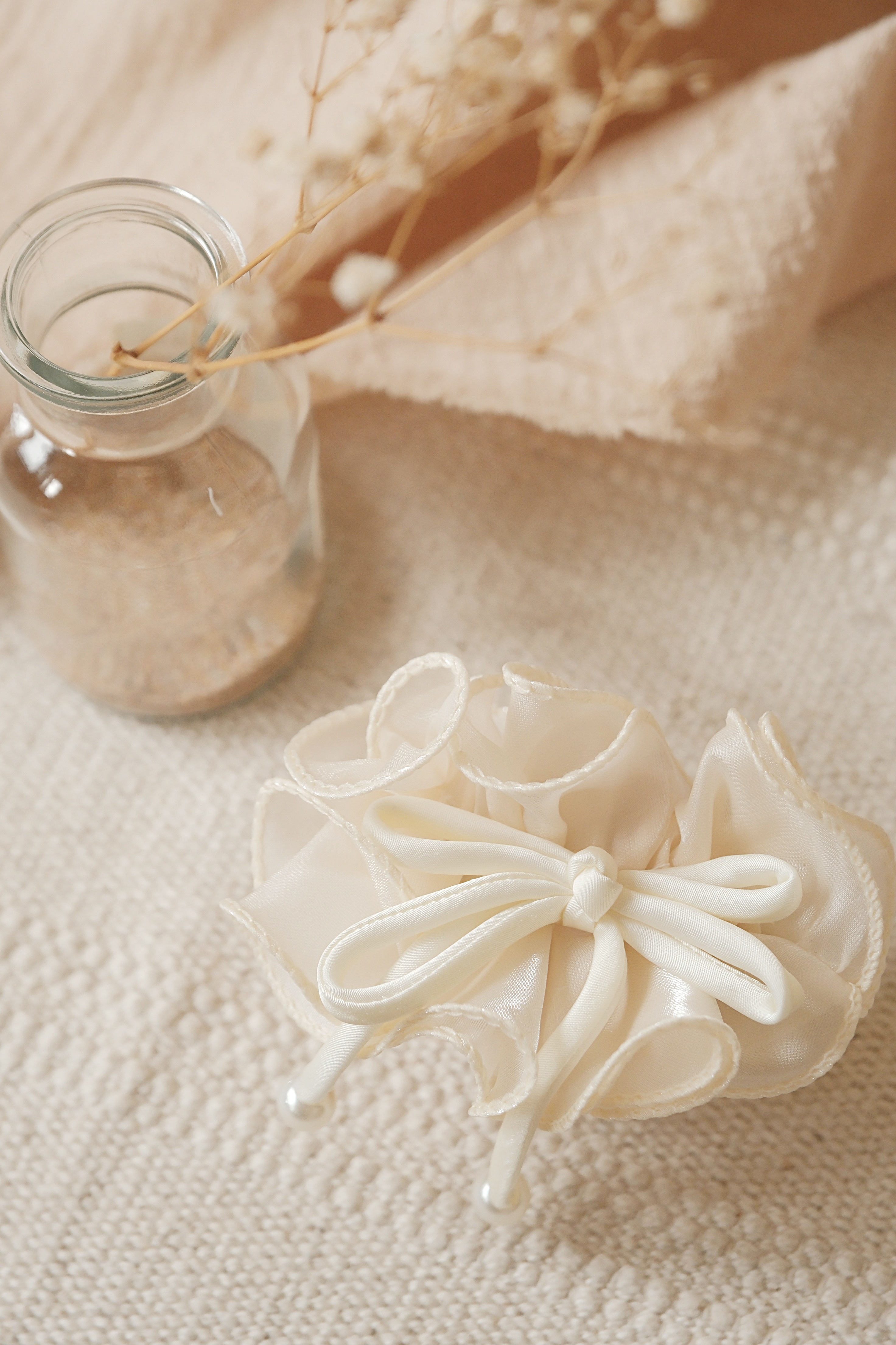 珍珠蝴蝶結髮夾