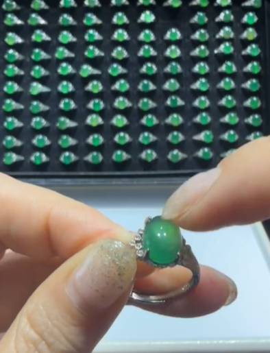 260411 - C17 綠玉髓橢圓粗邊半銀開口戒指