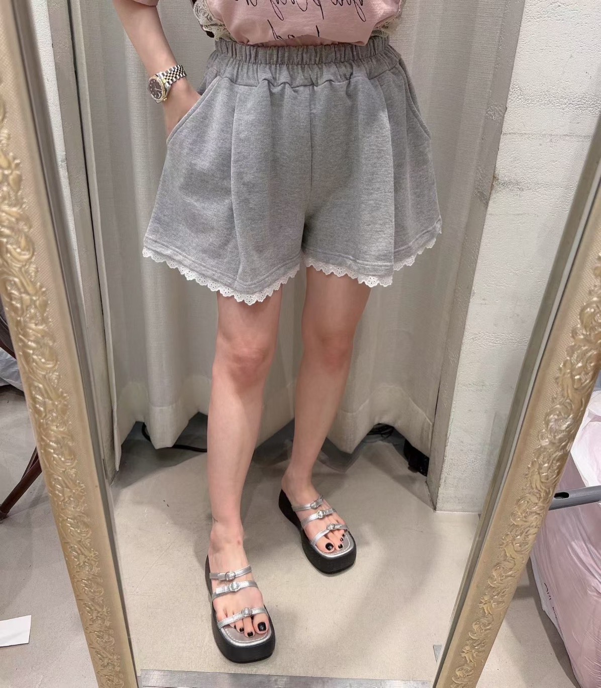 滾邊蕾絲邊棉短褲