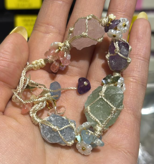 260411 - C29 春日花園彩螢石編織手繩（孤）